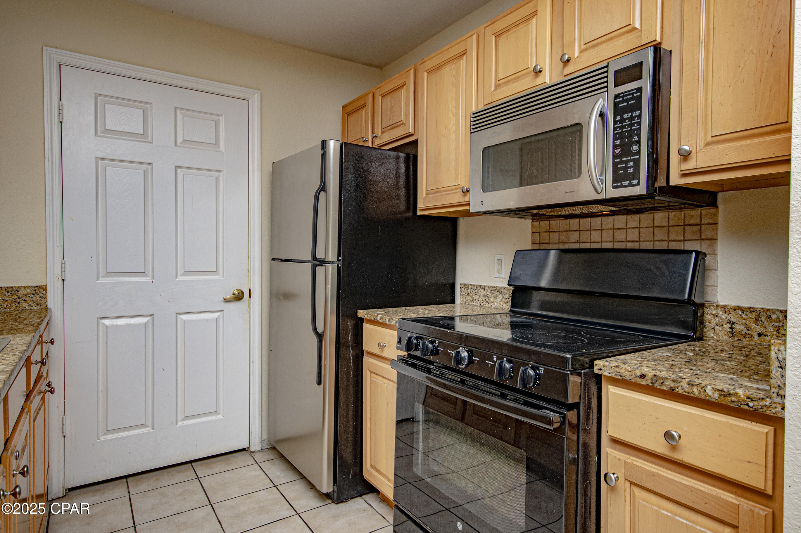 T7jp8aujwz5qlnfy 92k5_h7 3dca8kicku5fe1ipby