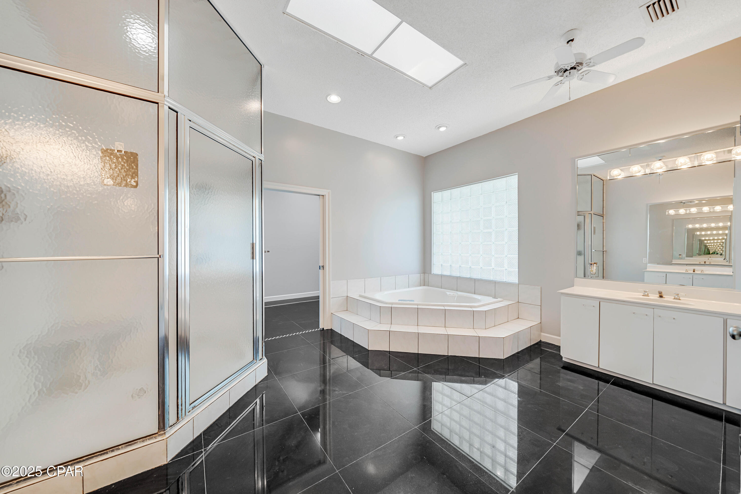 Cotvorpon8ye78zj2ufw1ywr5rj3fnet4an905lra3i