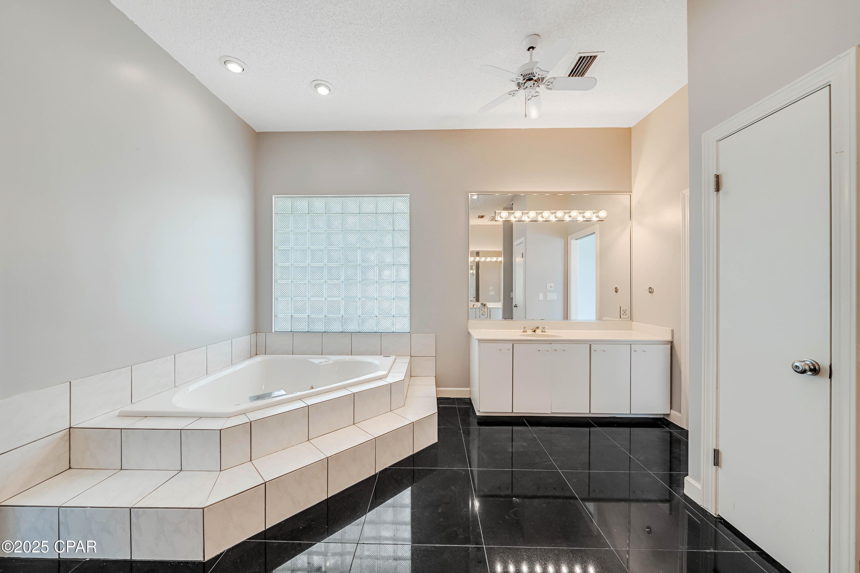 Z4rrdxhth1nmwclszuarlf2owtonvu0skmywd Whey8