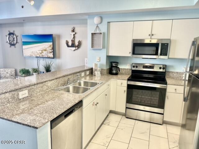 Image 6 For 9900 Thomas Drive 909