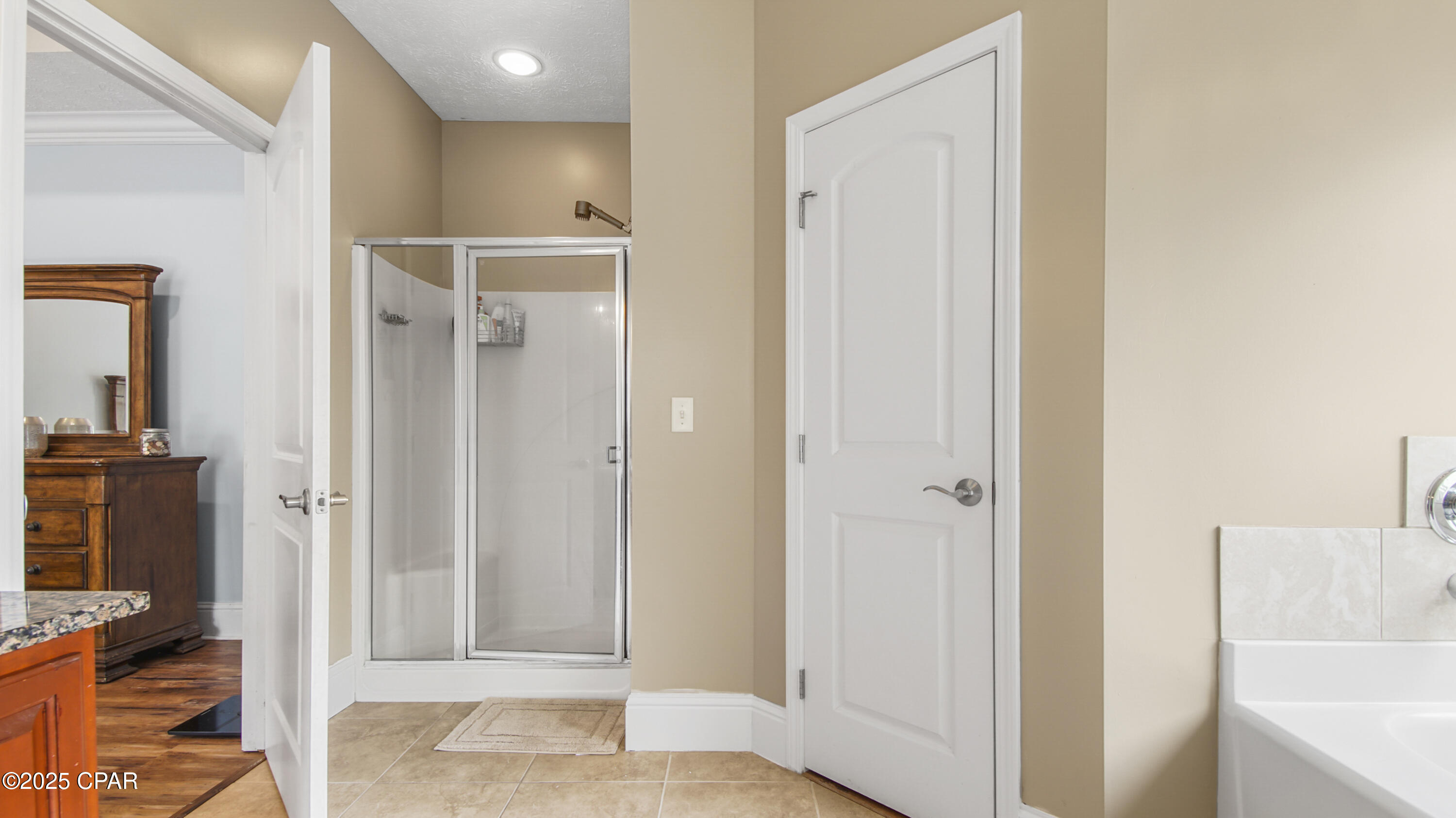 Mrnz19jbl9wqvzow75n7ykmbgvkltty45igyngbynj4