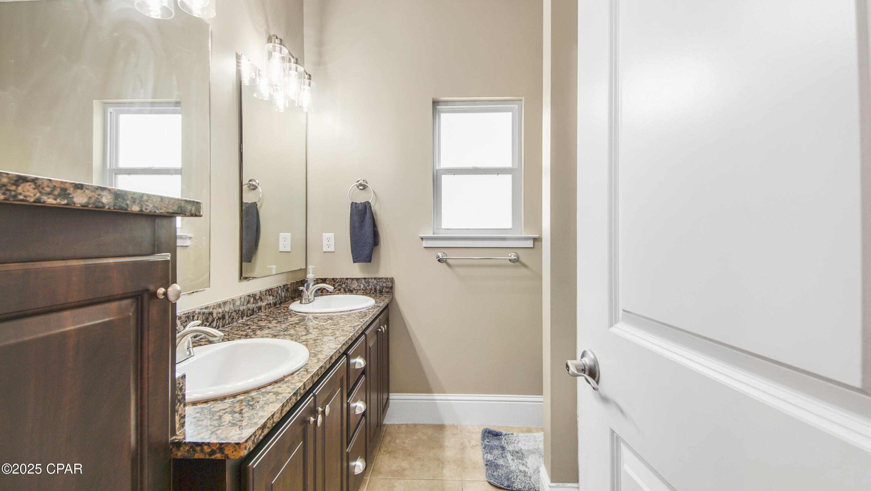 9pw3dsqrrztfhriv9jlj 1pgsqe7bhybodv77jm6nl0