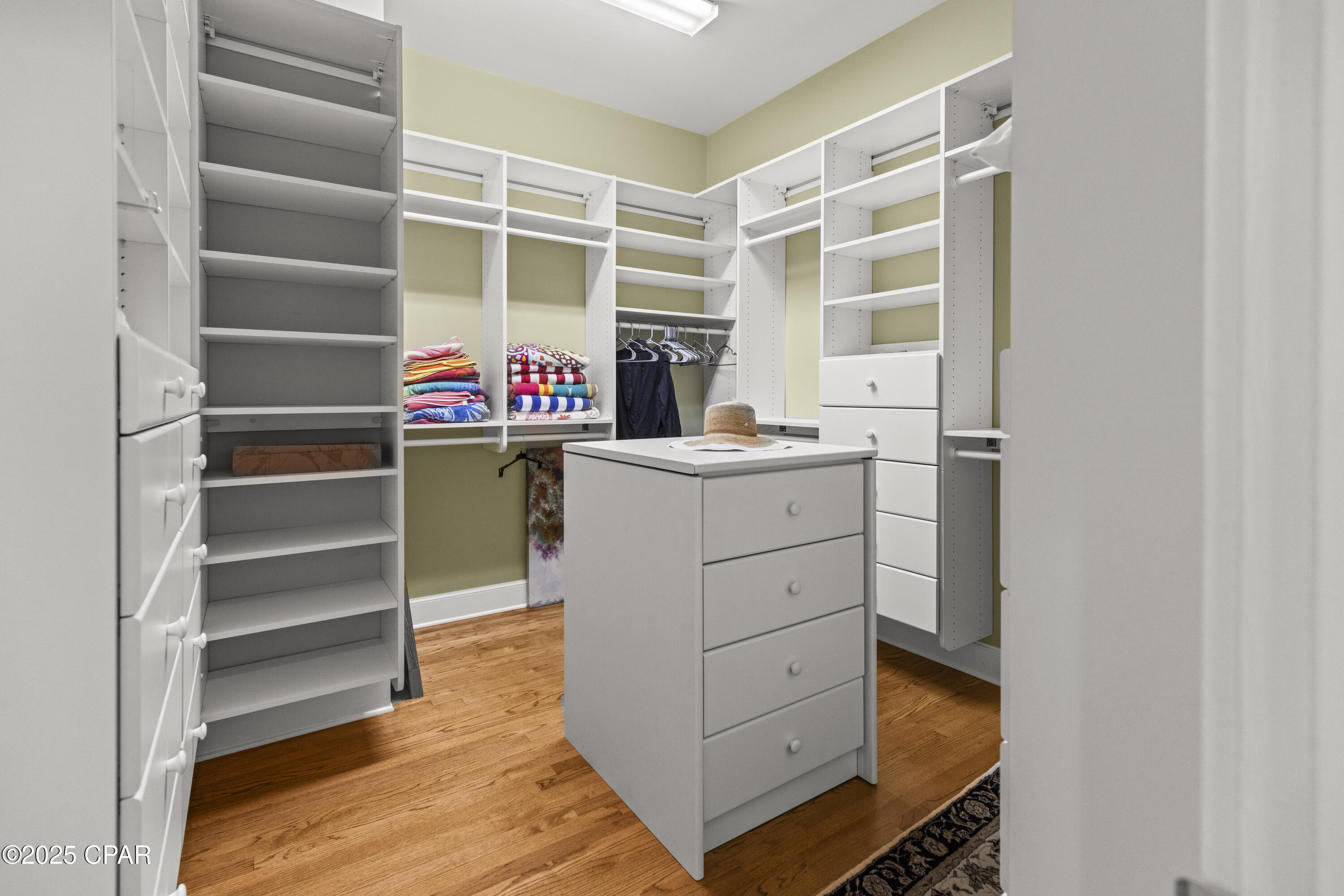 Aa2j_s96vfbnpdofhyeqmlzikq8yyysqld2nodiac1m