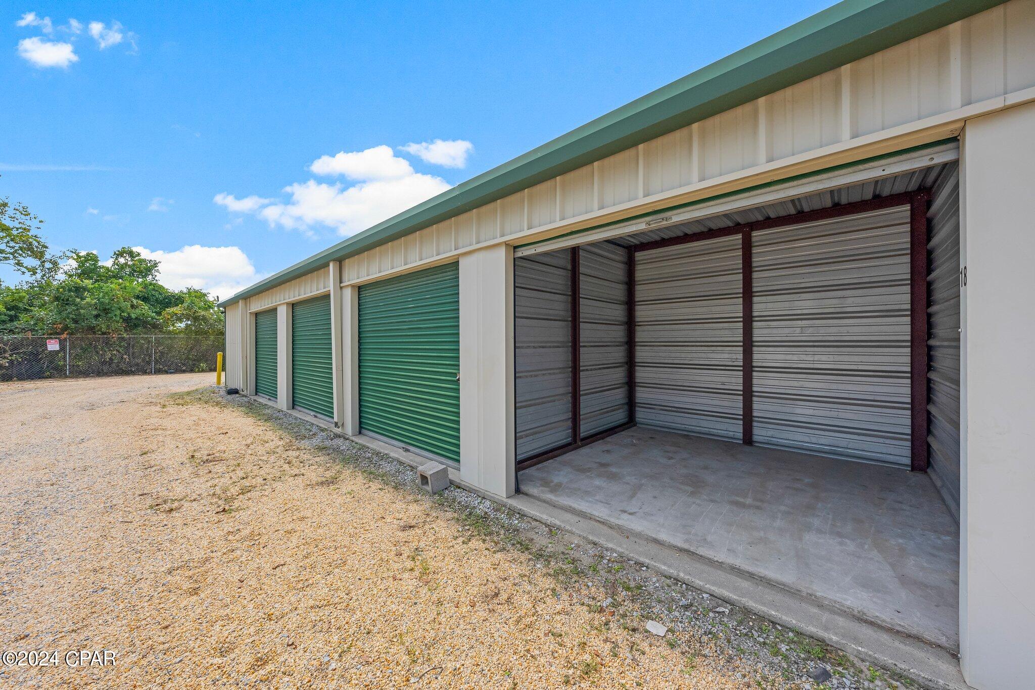 Aqsssmup68er5bnavd5y_lxeak8l2i3jztdmvyfr3es