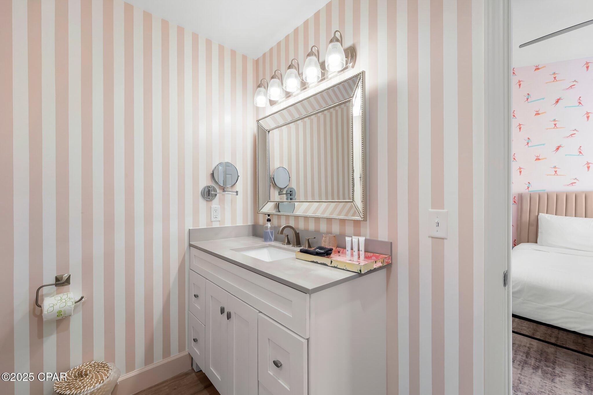 Nyewhjcirzv0vj3ydwbr8h5pely6_hx9scbbkdeycm0