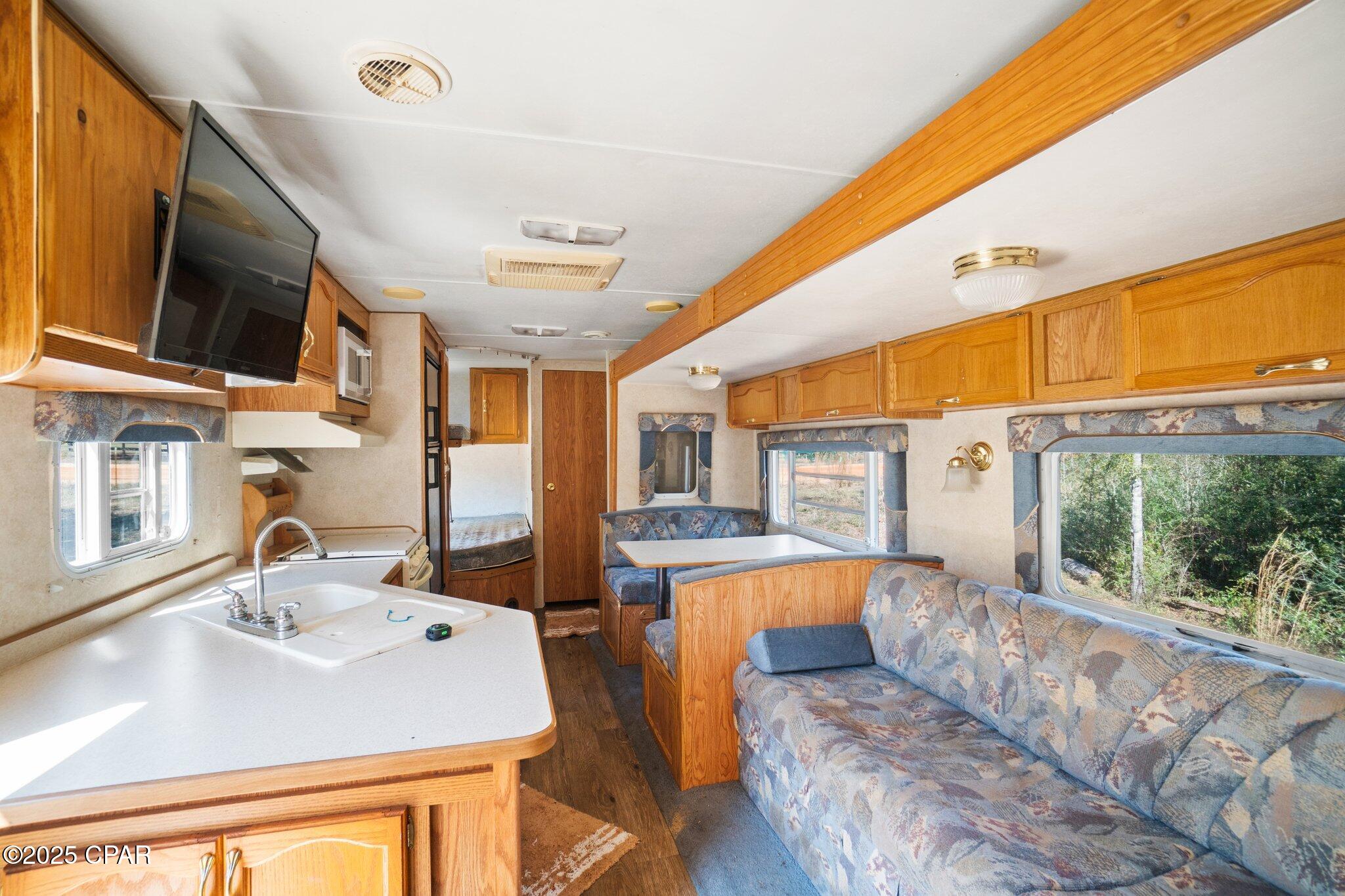 Tiwk6ueq2vmsyzrjx4stutr6ma1xd3kwqjzqash5qr4