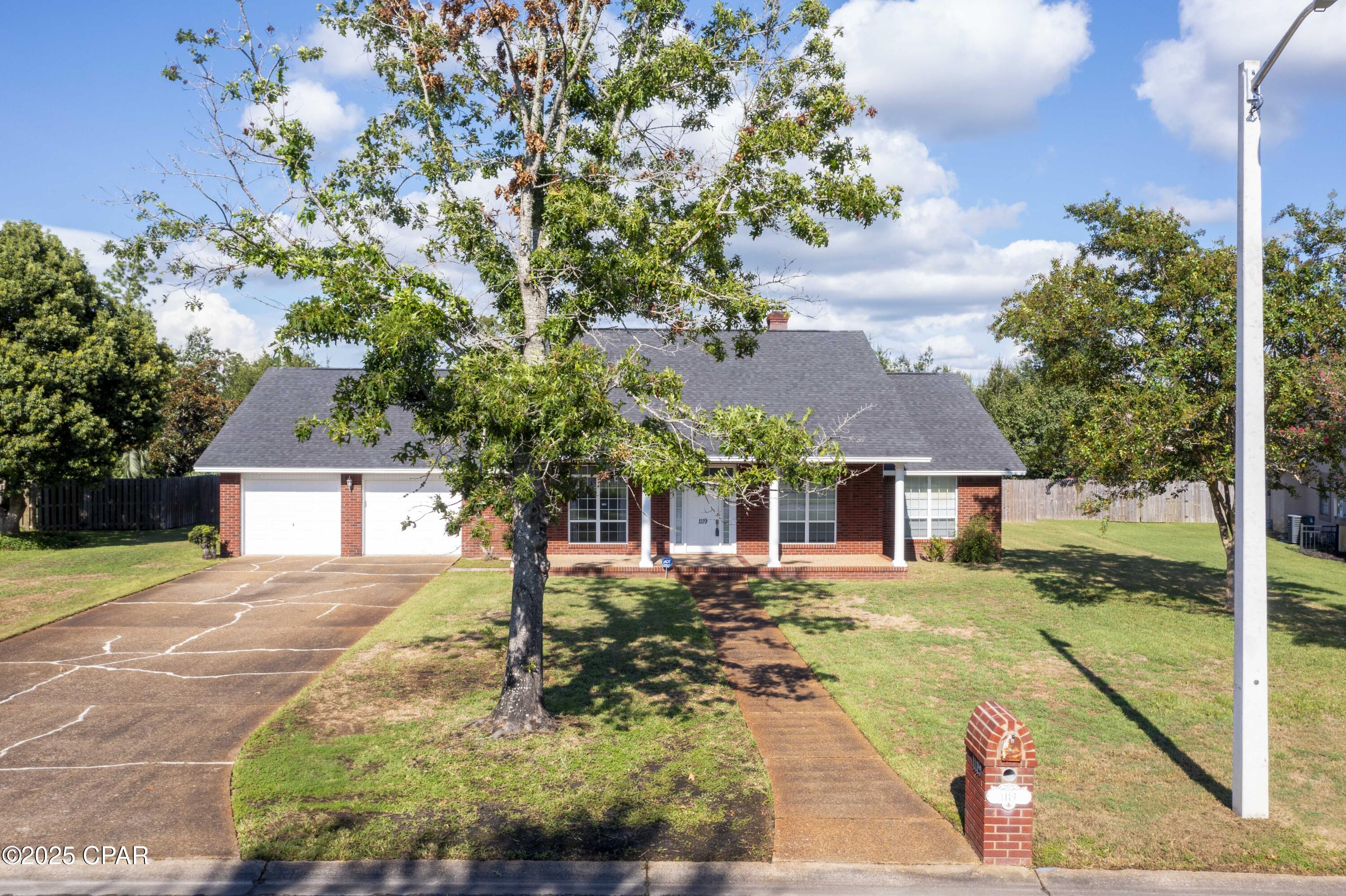 Image 3 For 1119 College Boulevard