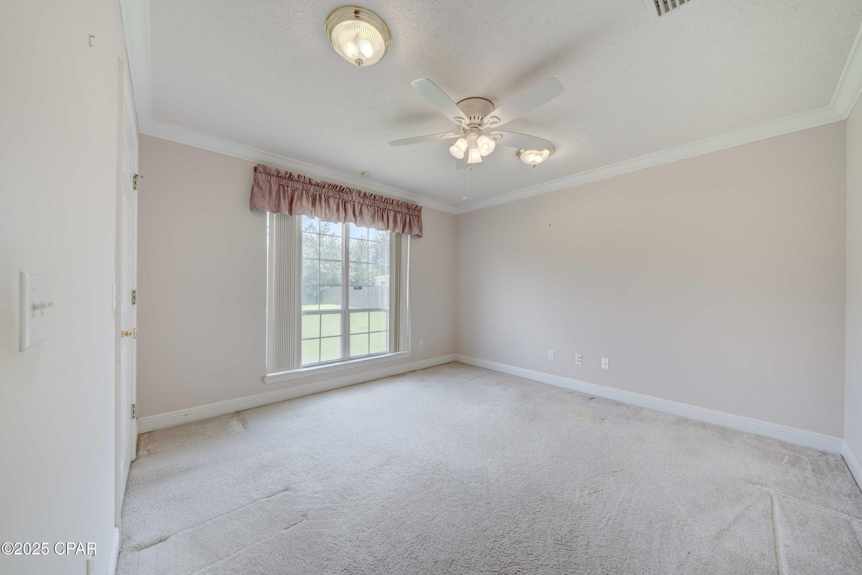 Feeyuapsvoujmrdgkfvt6kjqahplvyhxsrwsejuwcdq