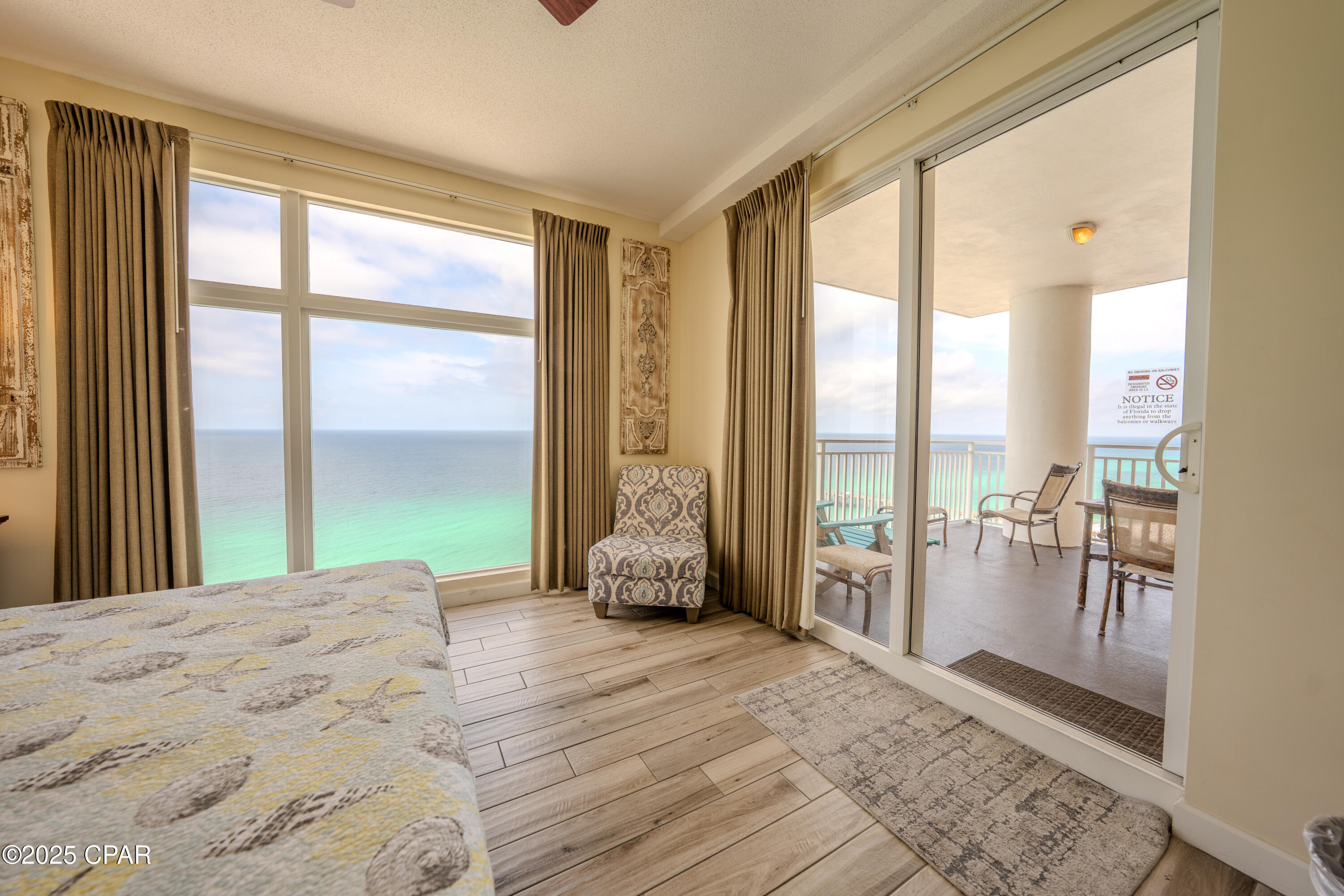 Tnnksgboggcsl Ugjoer6qdeyzkuz95lb9vggrj H Y