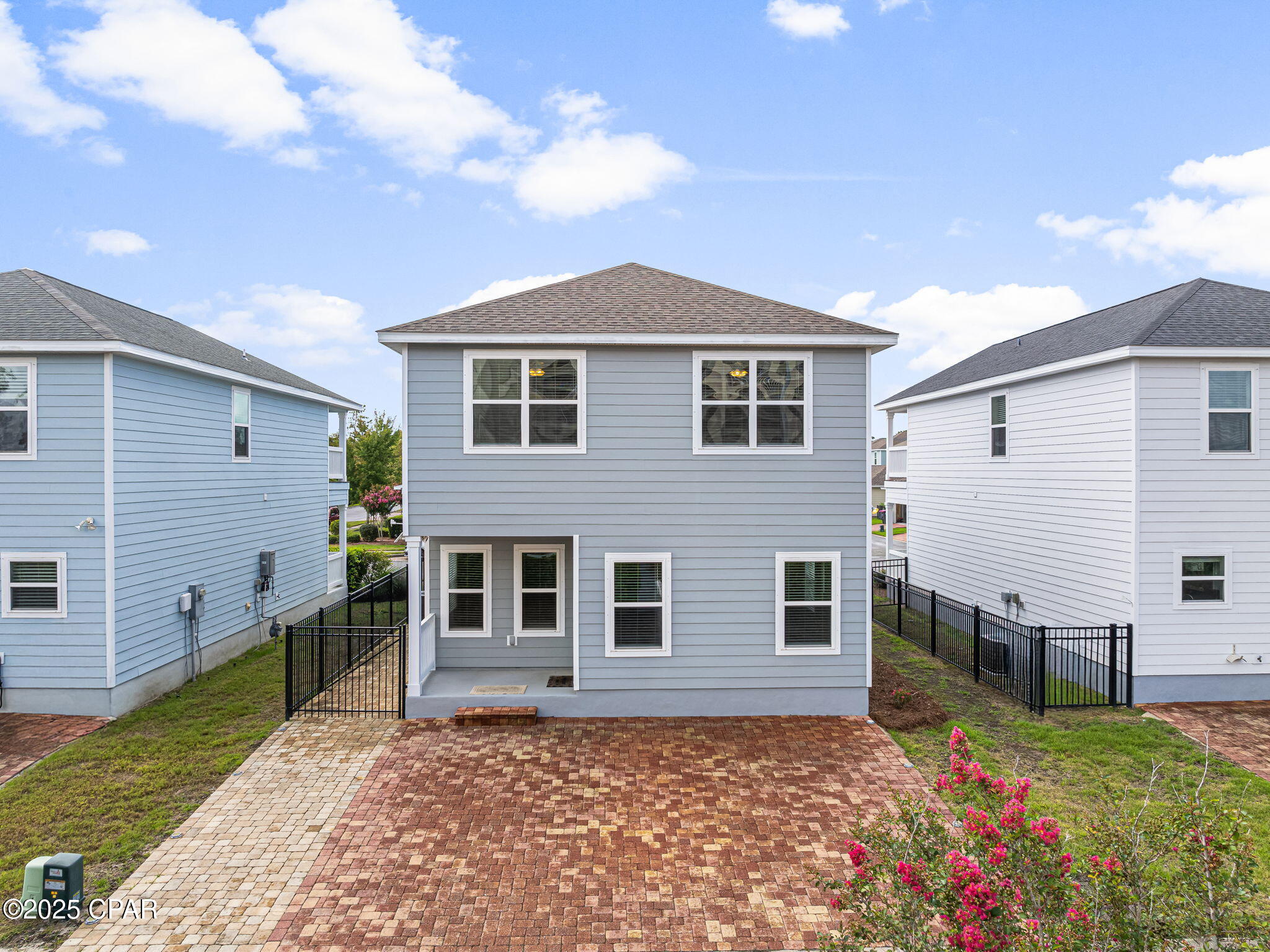 Qzy9kfwx3sy7reyaf   Yw Td09cdxexibrhrck_eug