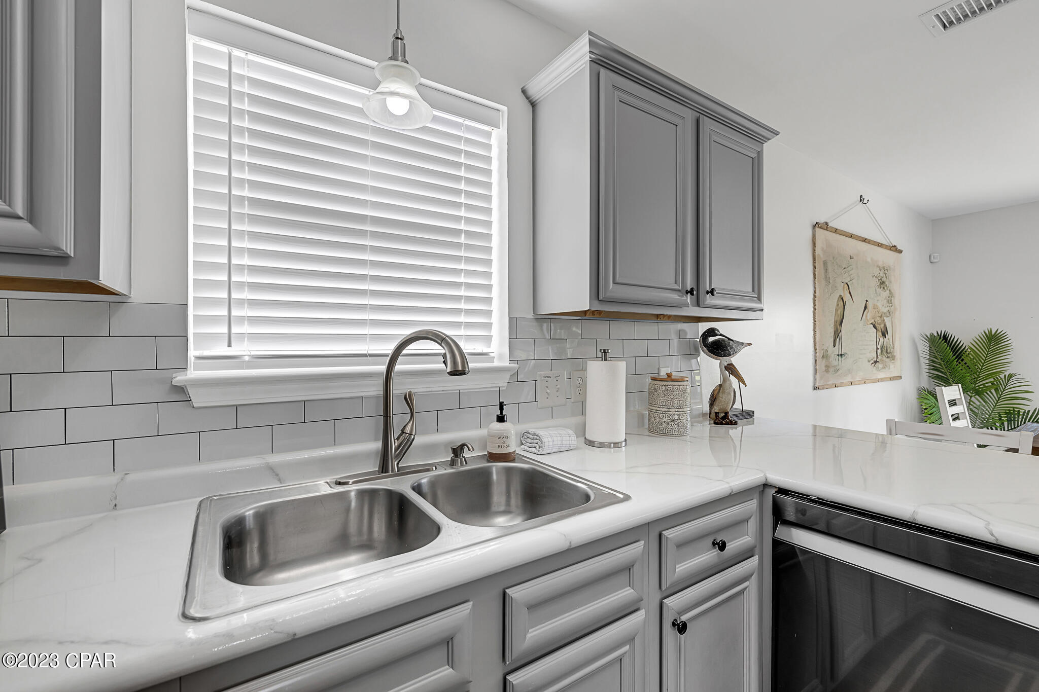 V6dcrhkaich1hnsl8aahd0qswvrcxjc4yjs3nl6py1w