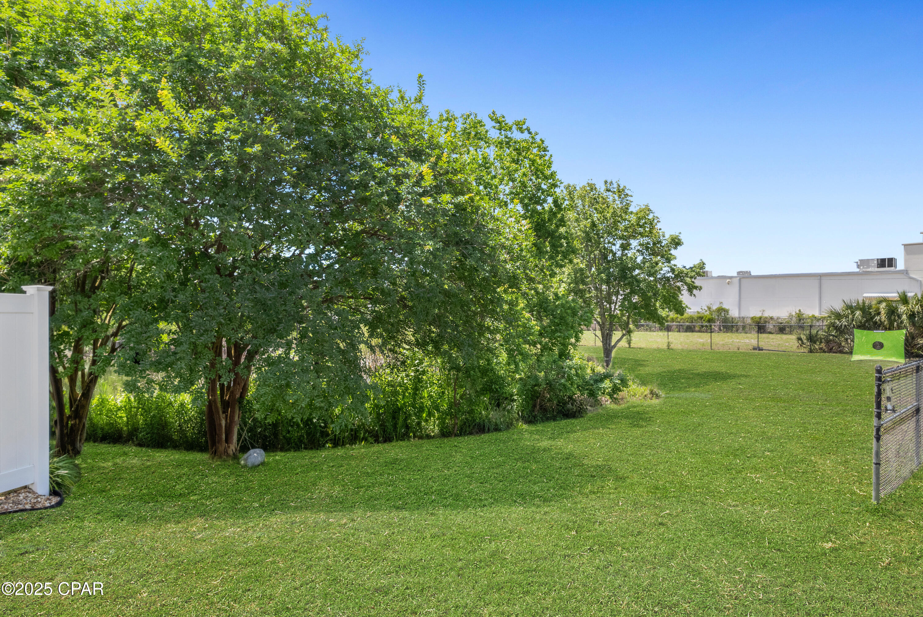 Esvlelocpnlpydankbyez_urne4auvd4p3immwcm3sg