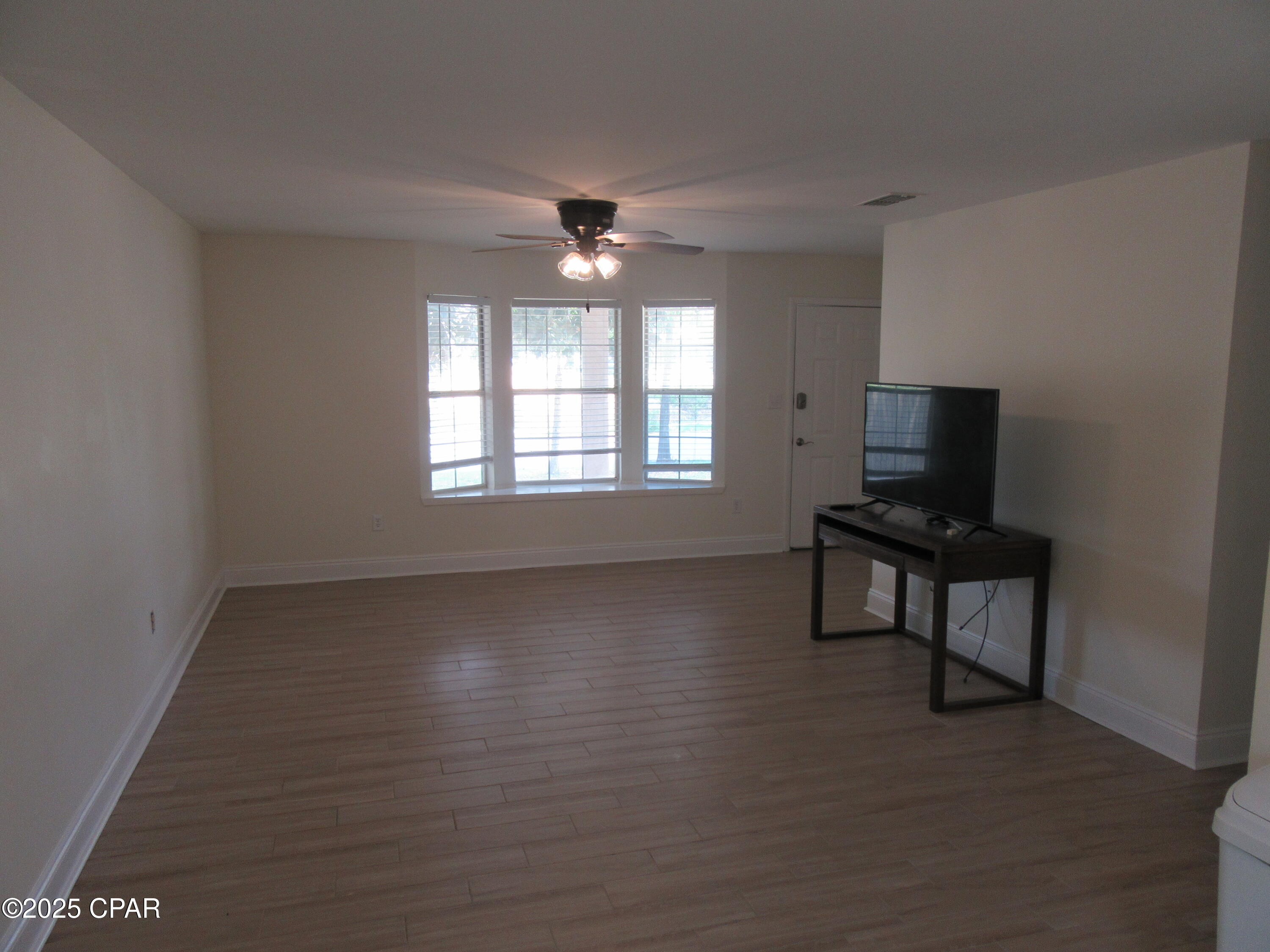  R8h2rjr2tqoqdcvhsydyk7xyypz84l Bwu42qjvvxo