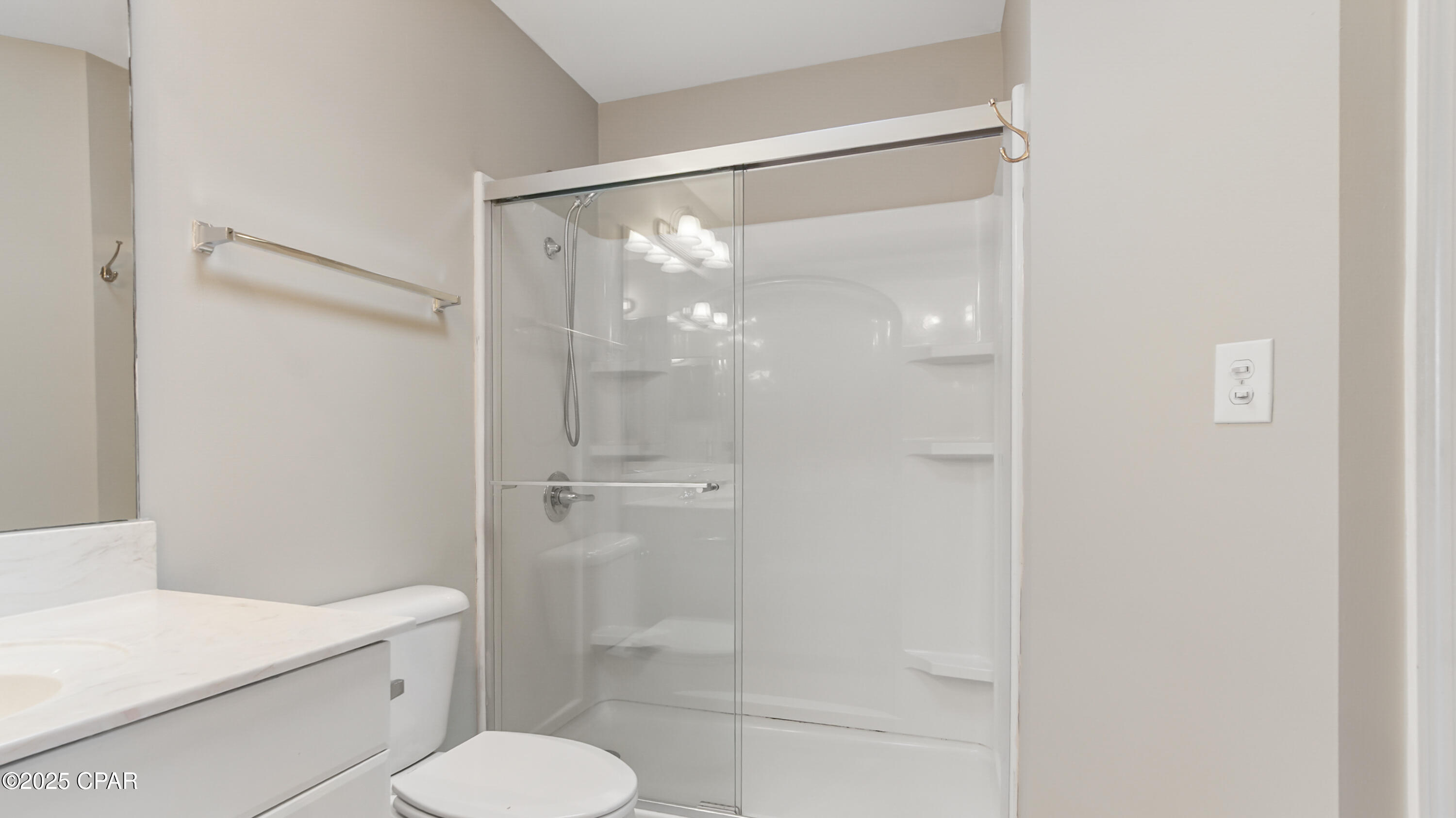 Fcb5rcpobuwe68jd9jdqrpoo2de79xsqhdec86njcvw