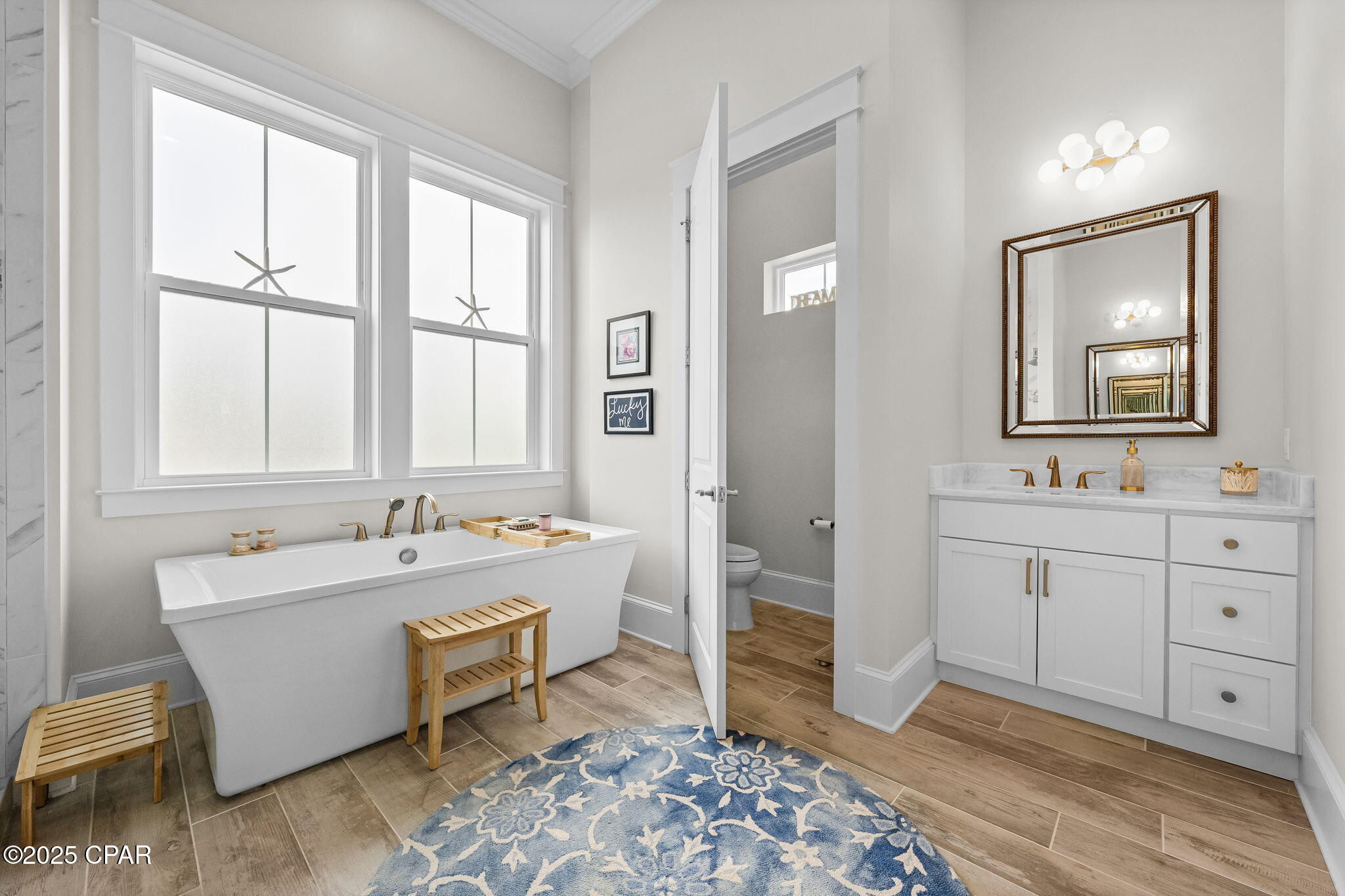 Niyl Lwcurxdfcs818emcvkeb073wqex0sldje1frw4