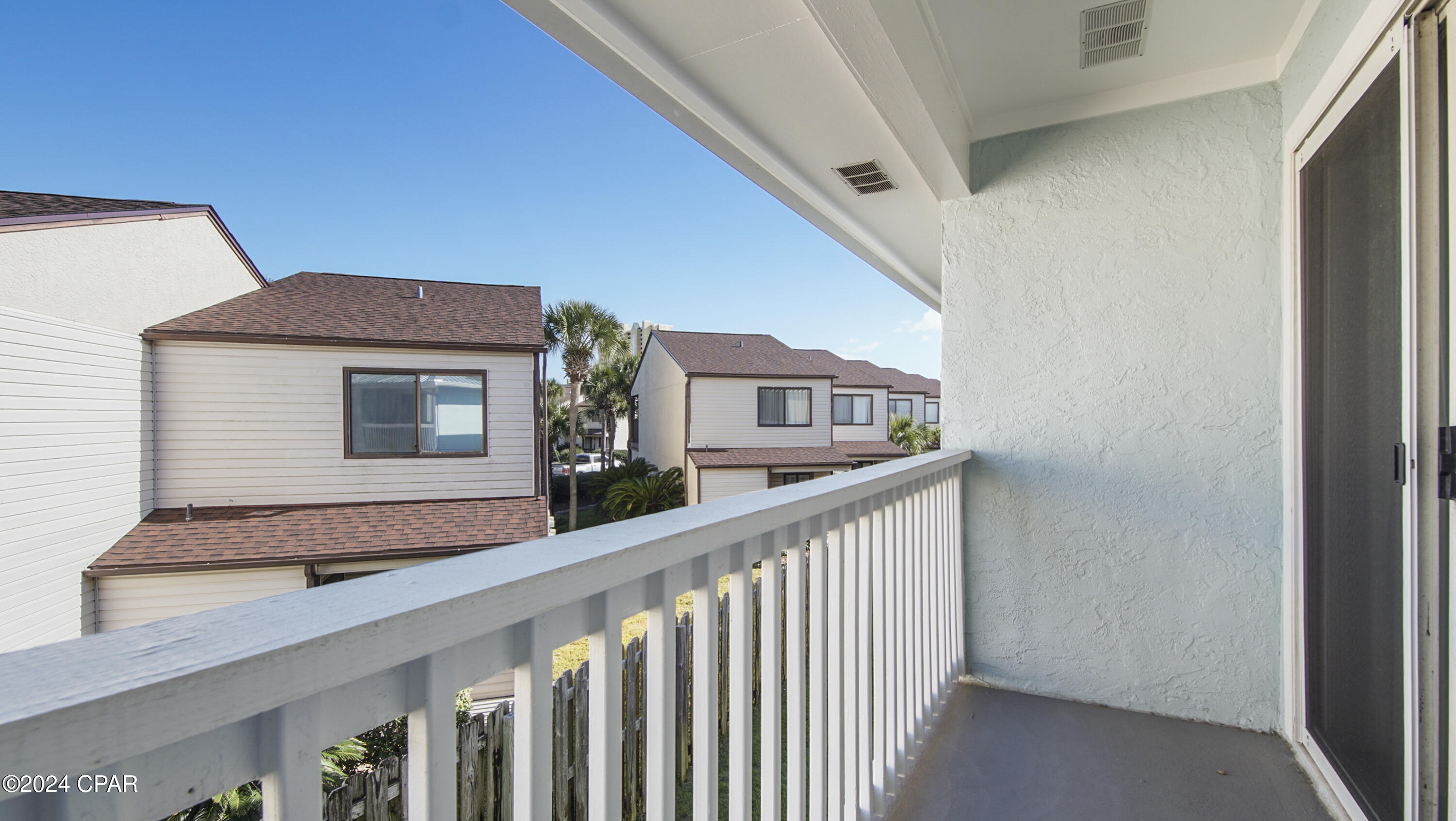 Upmhls5ooi8unn4thpj_glij2ezvwmt0mzctm4cqcqu