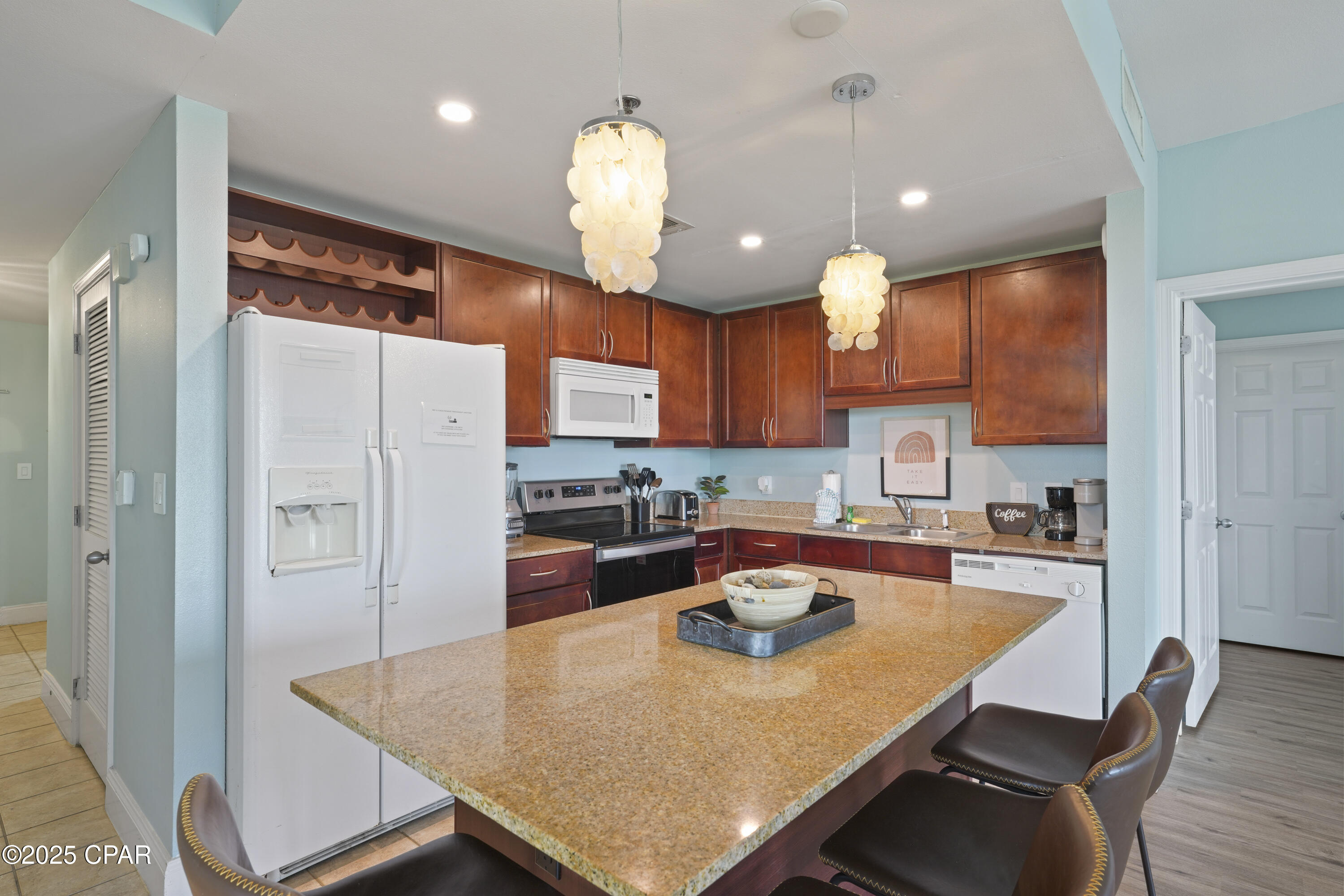 Image 13 For 9860 Thomas Drive 301