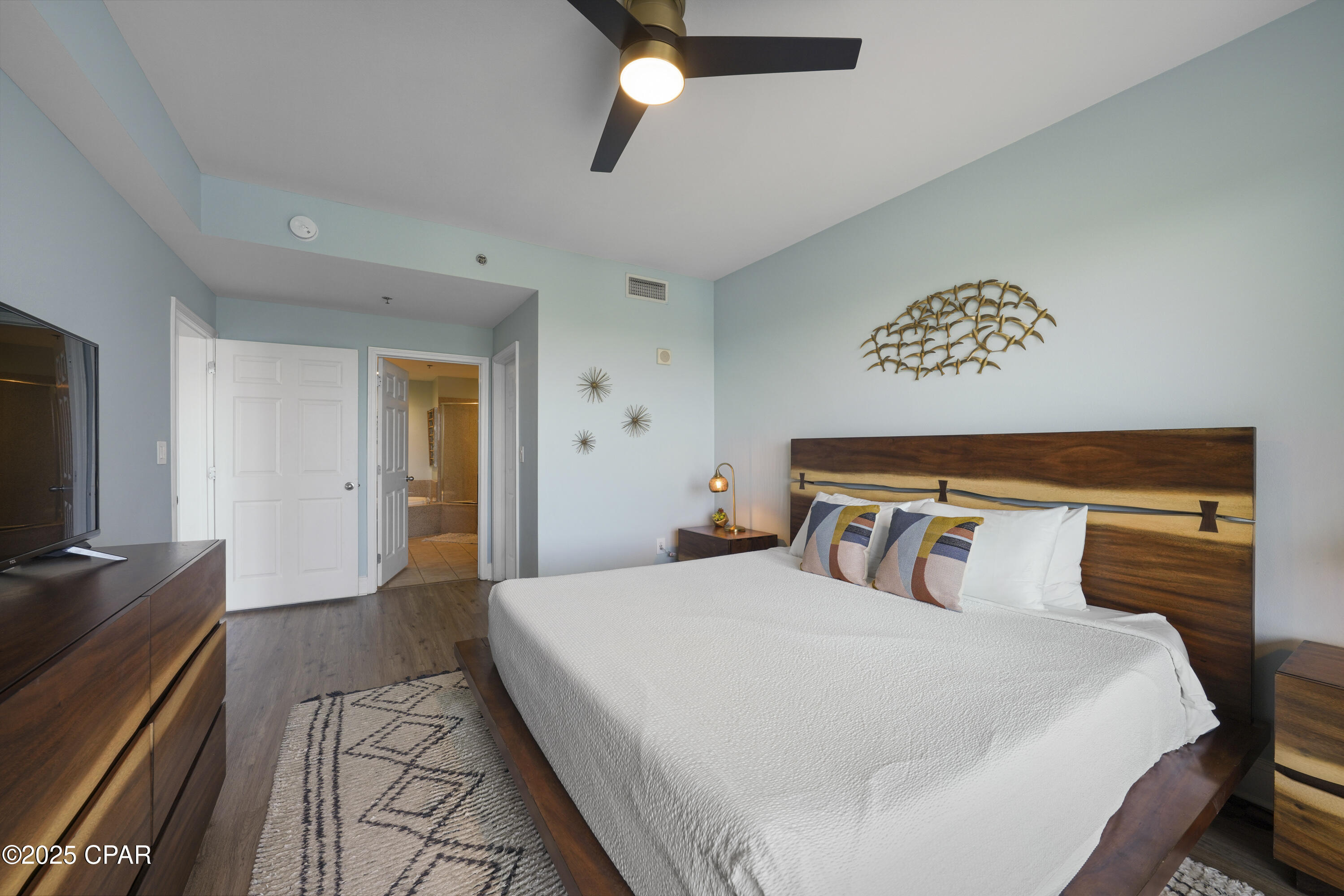 Image 18 For 9860 Thomas Drive 301