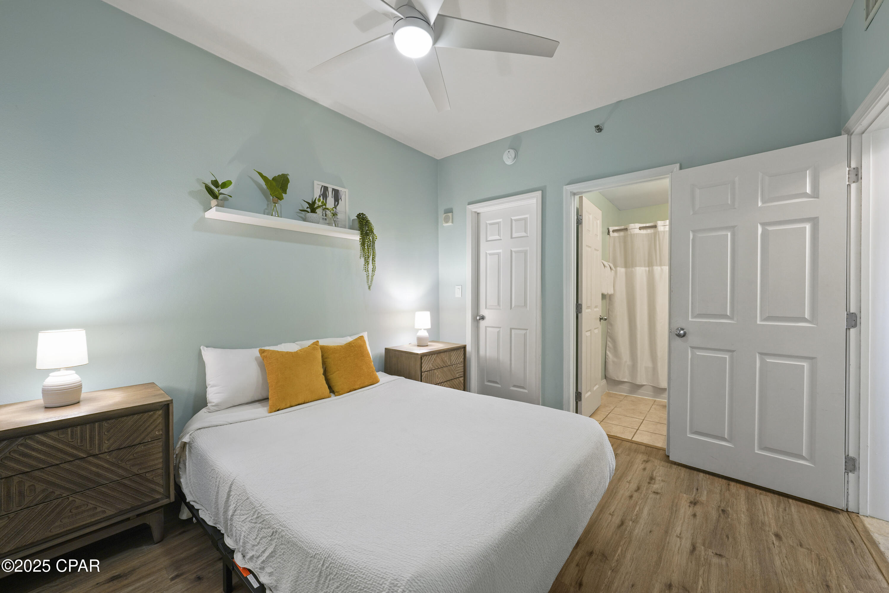 Image 23 For 9860 Thomas Drive 301