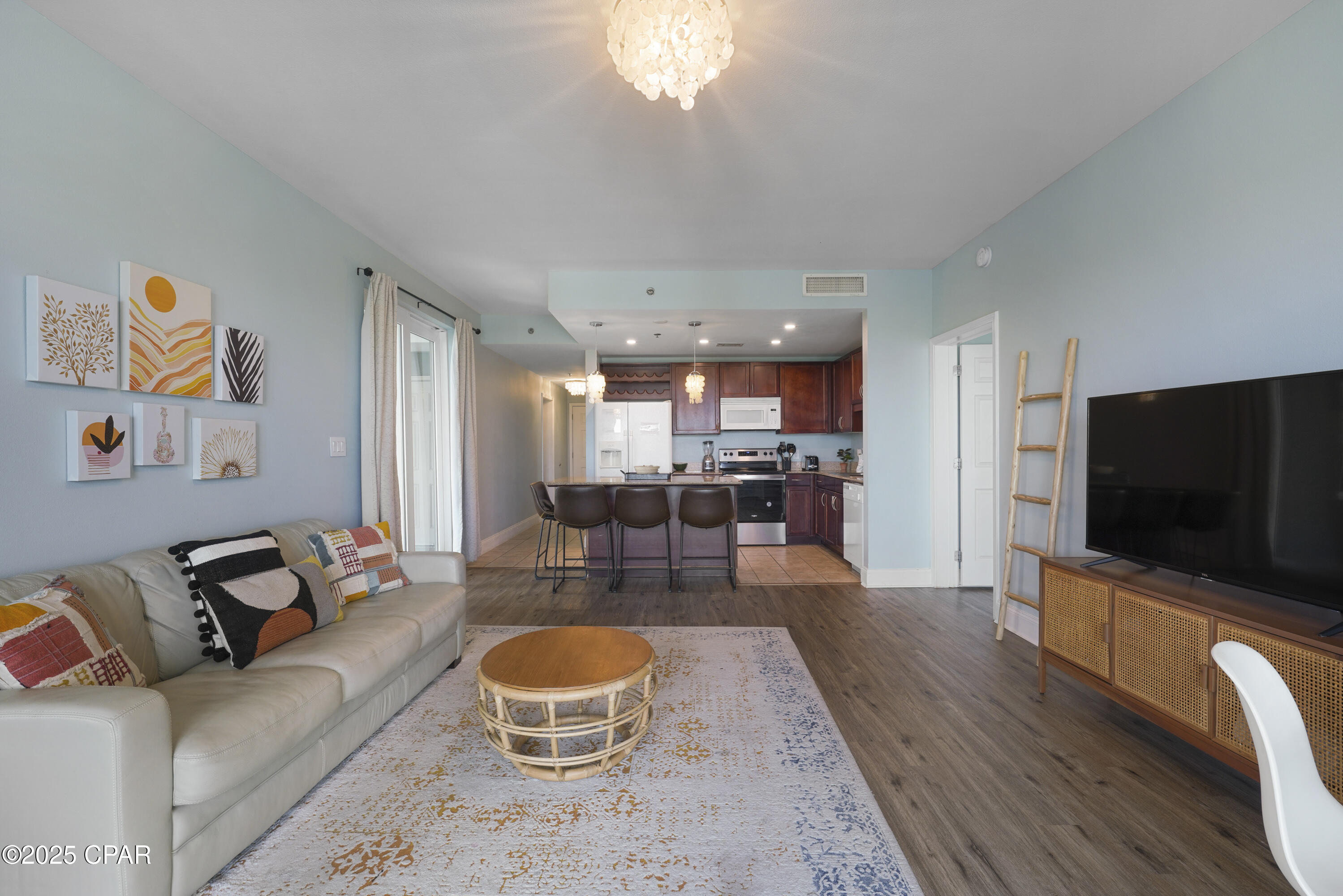 Image 6 For 9860 Thomas Drive 301