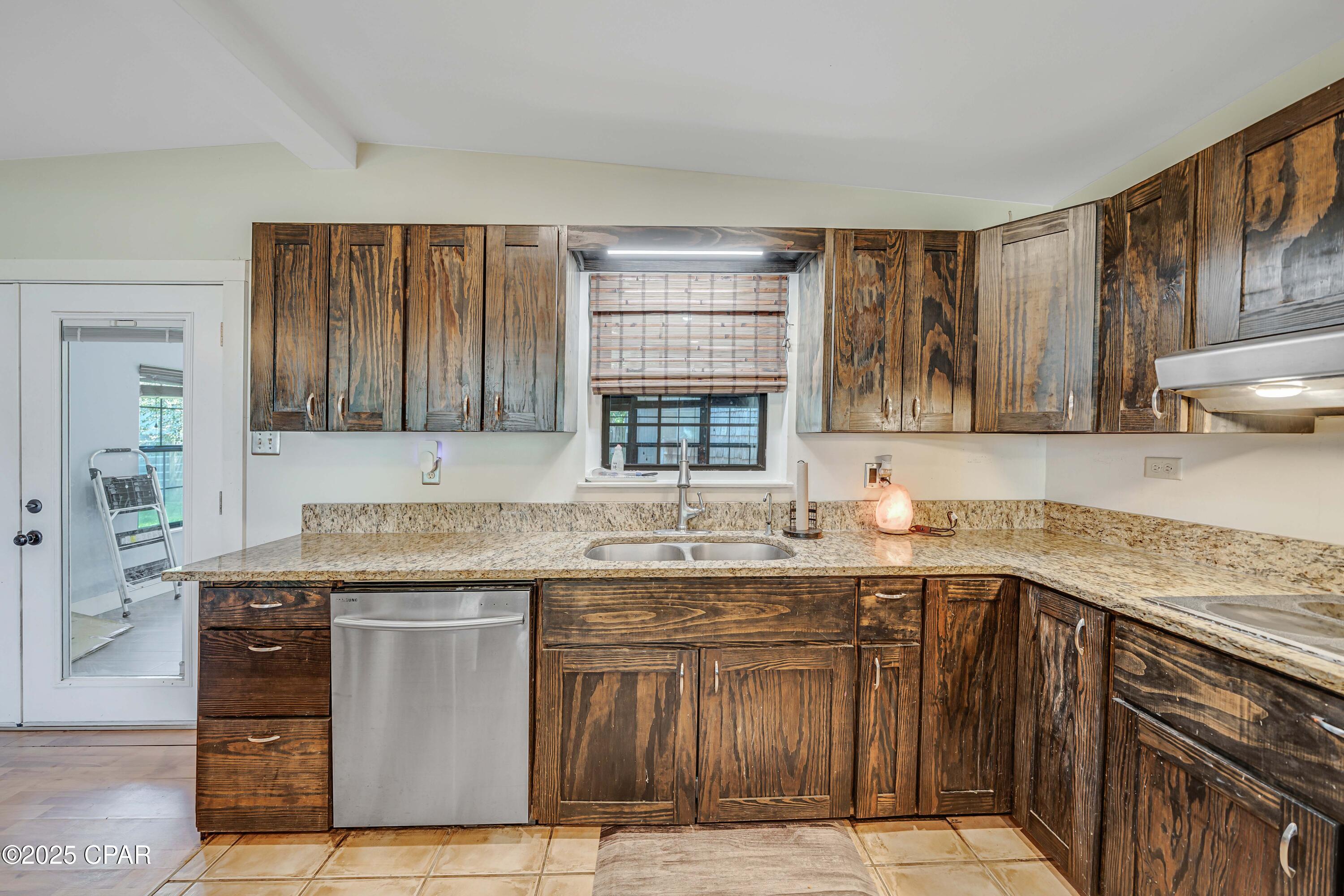 P2zq44_nj98f 1eq_bnzqxoq7 0hyejlouamdmoxfta