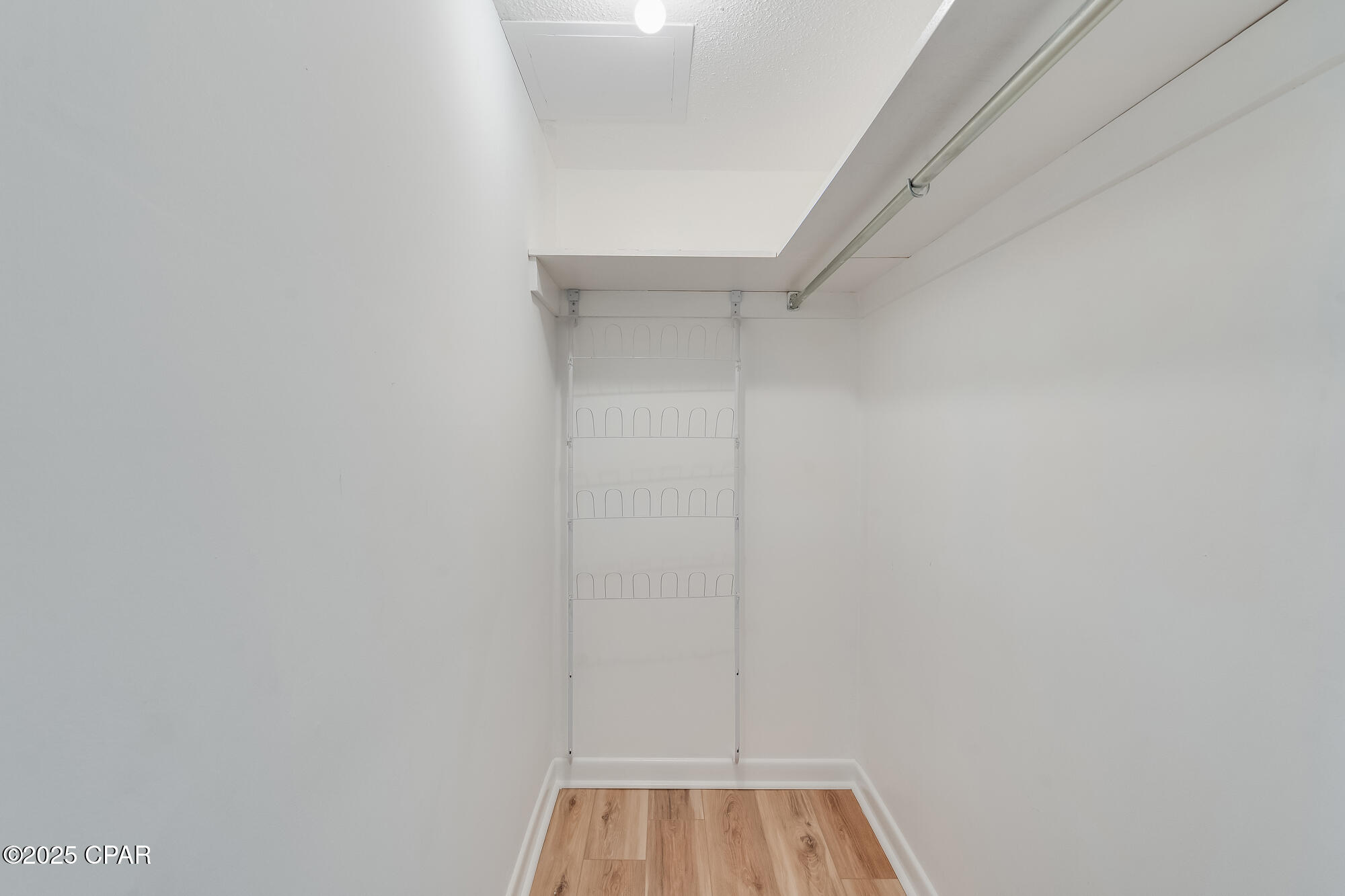 Vmfdjyivlr2chy3foqu_zgbdzd6jlll F Gryyrhrem