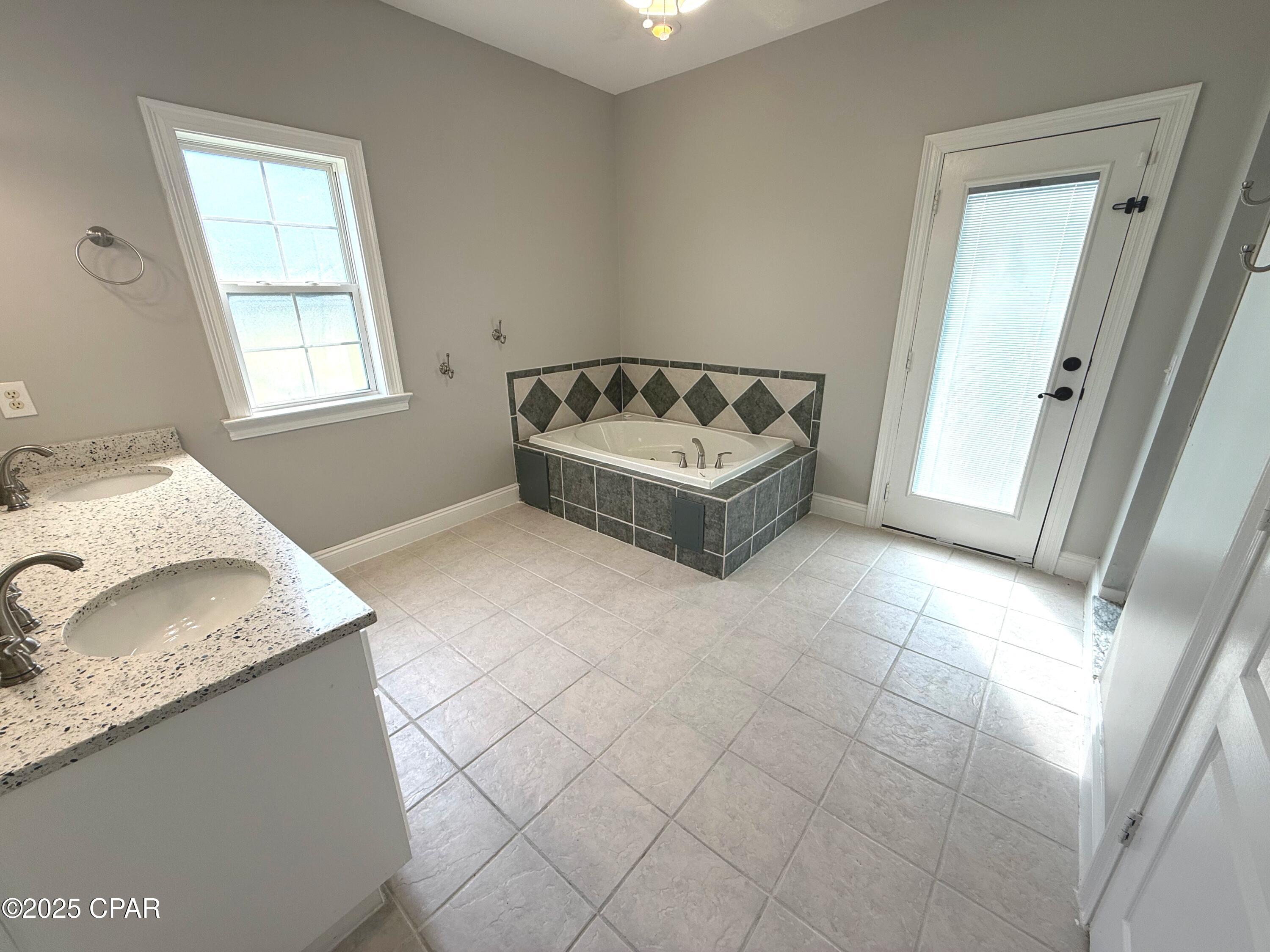 Image 24 For 12207 Lyndell Plantation Drive