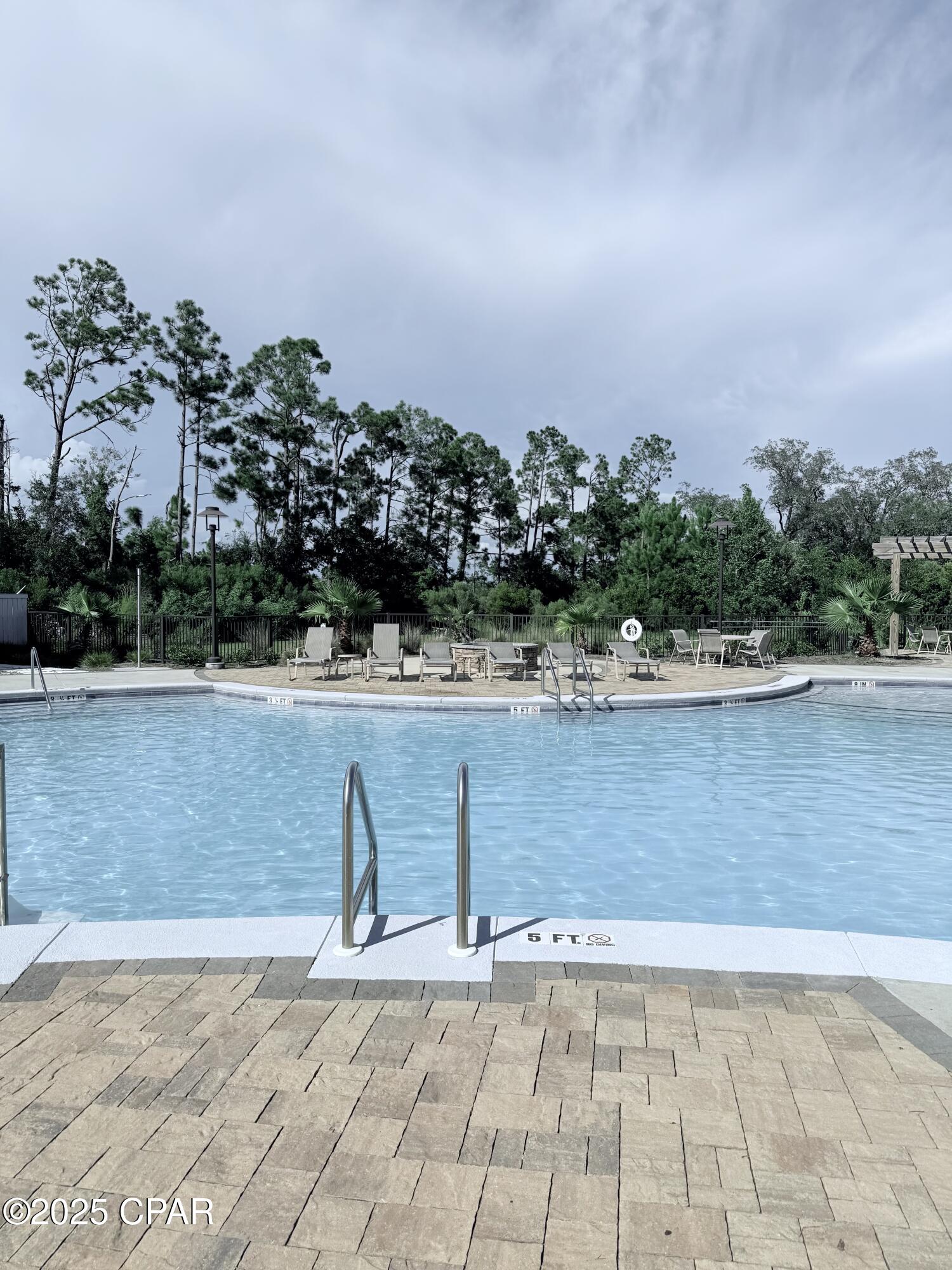 _xgqqcdm8qnn Cvnwd6fwxqgpqeusfmnaxomcgm2_na