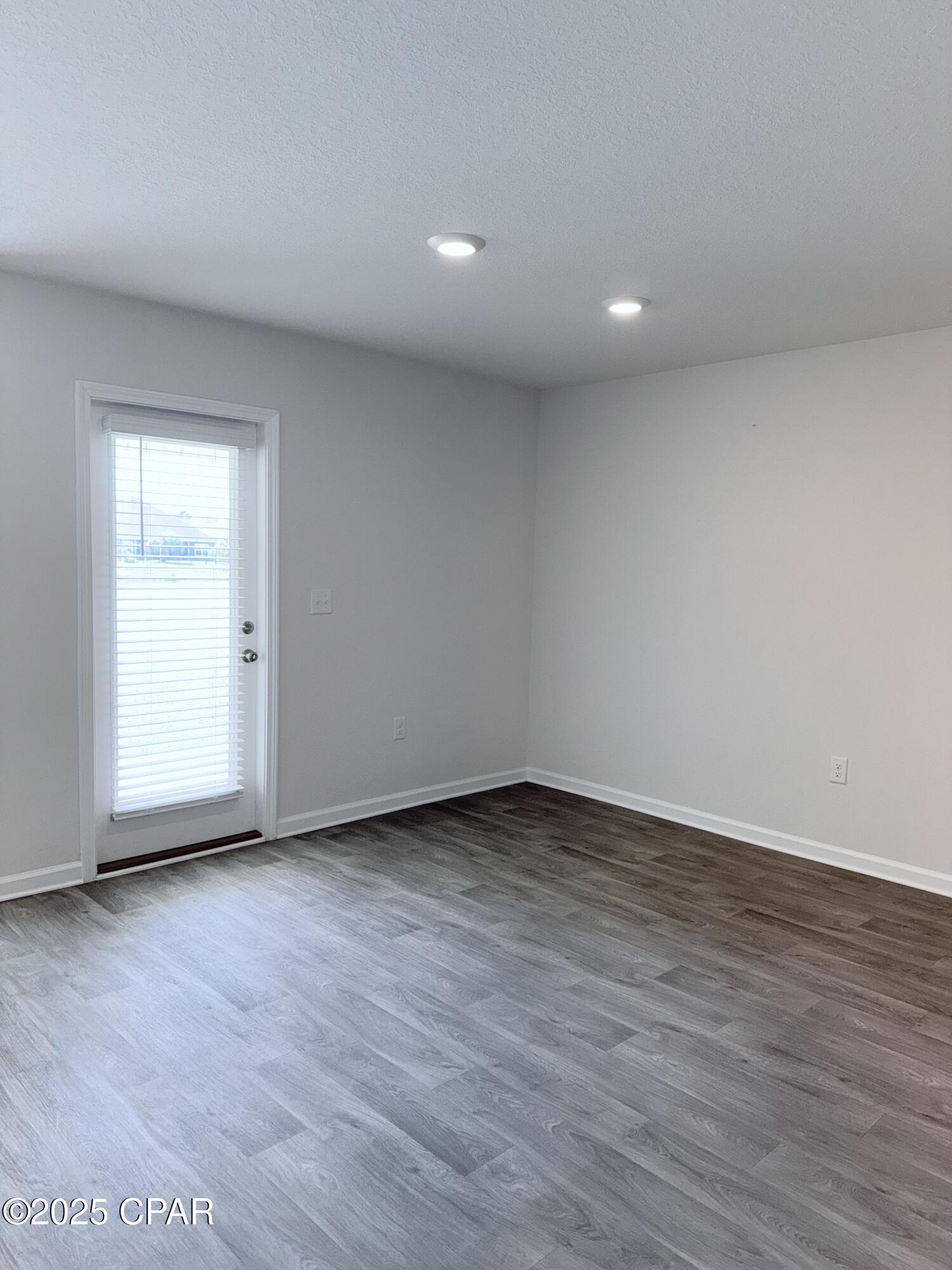 Mlttlpngem1jn1imjc8mjpcxrzvnwtwcetylwyoevrw