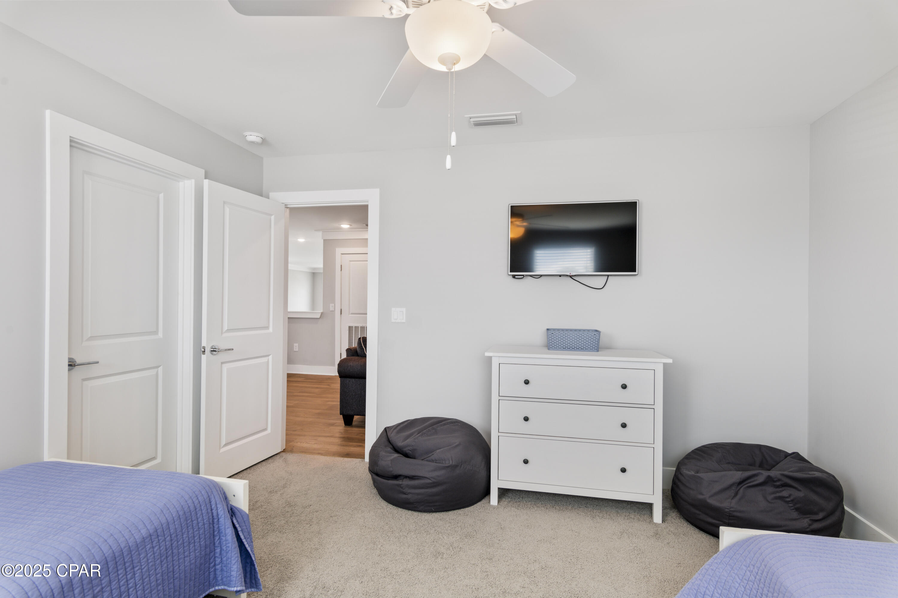 Image 29 For 709 Landing Circle