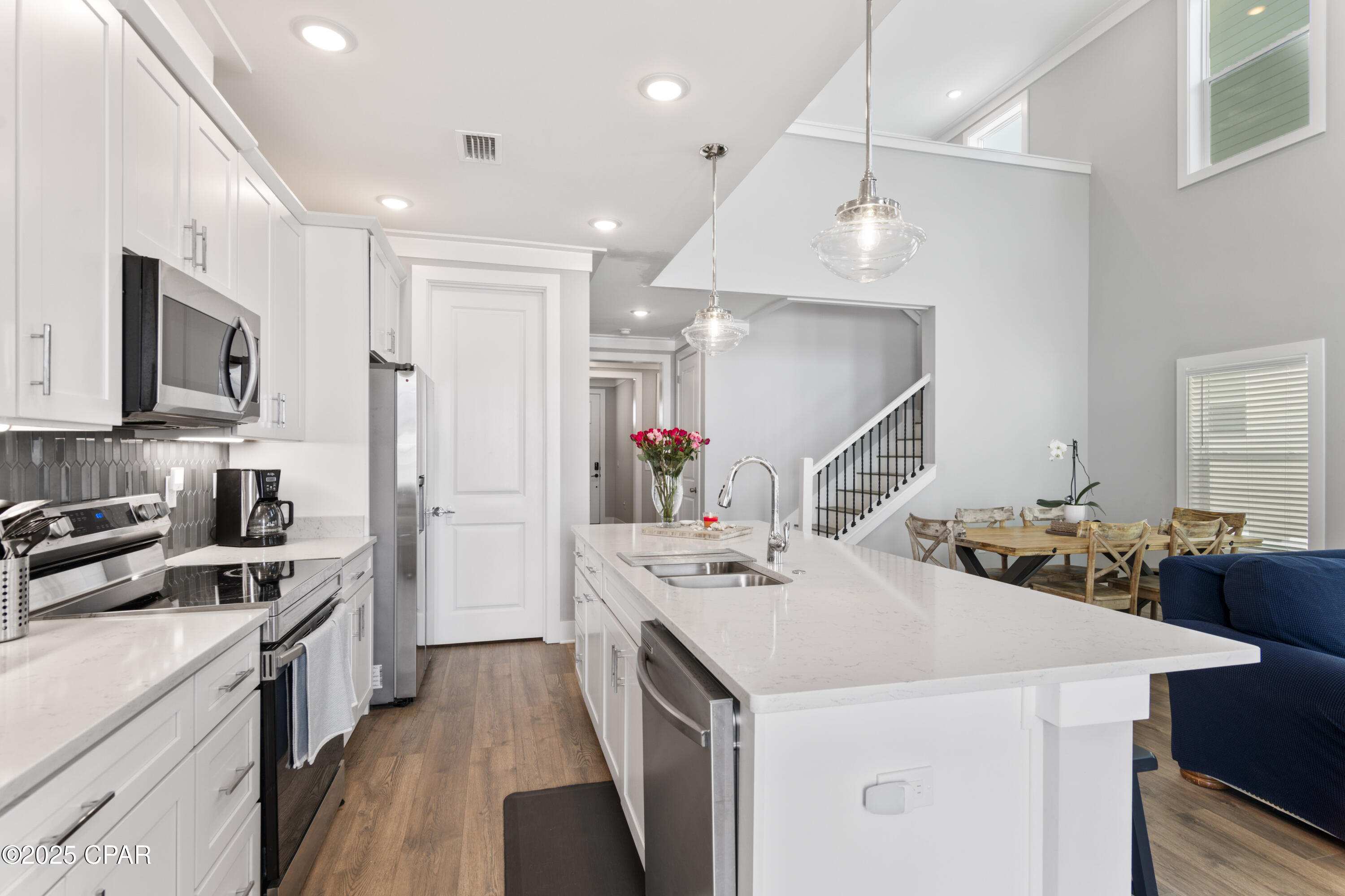 Image 5 For 709 Landing Circle