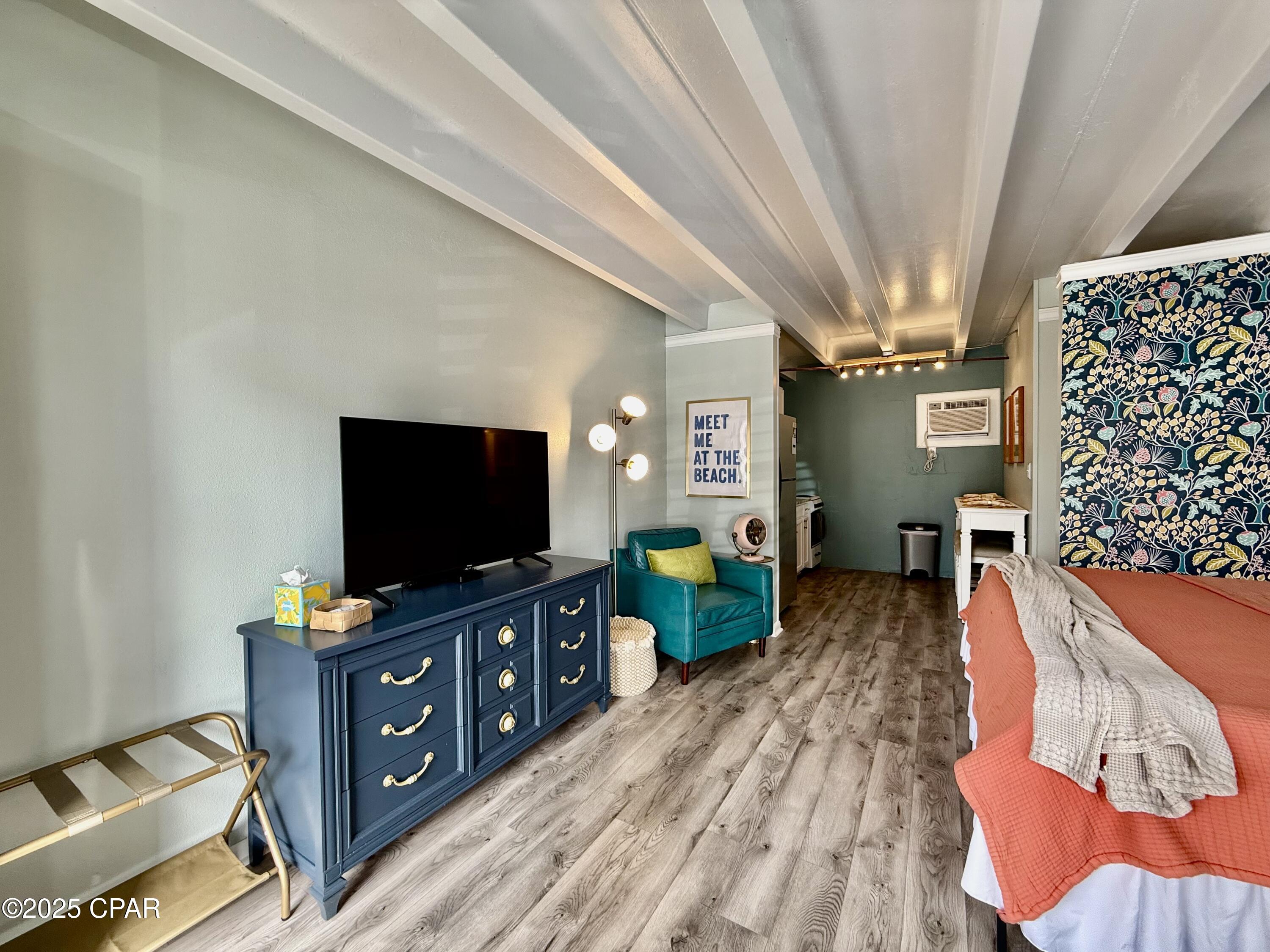 Image 4 For 8618 Surf Drive 103