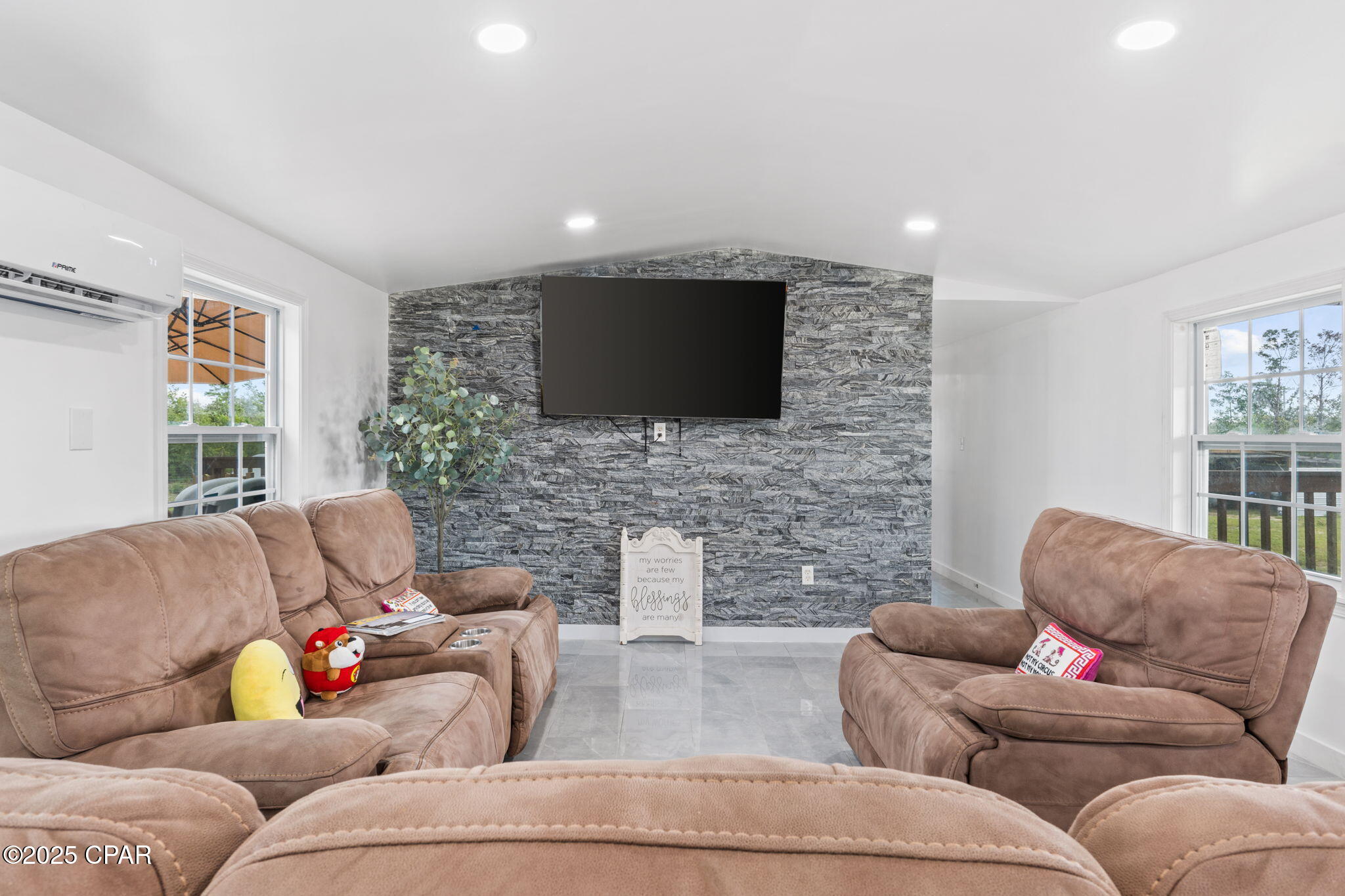 Tn_2yobvyrd1cejbhdfozwj8zhqpabp6i 1zoismb6a