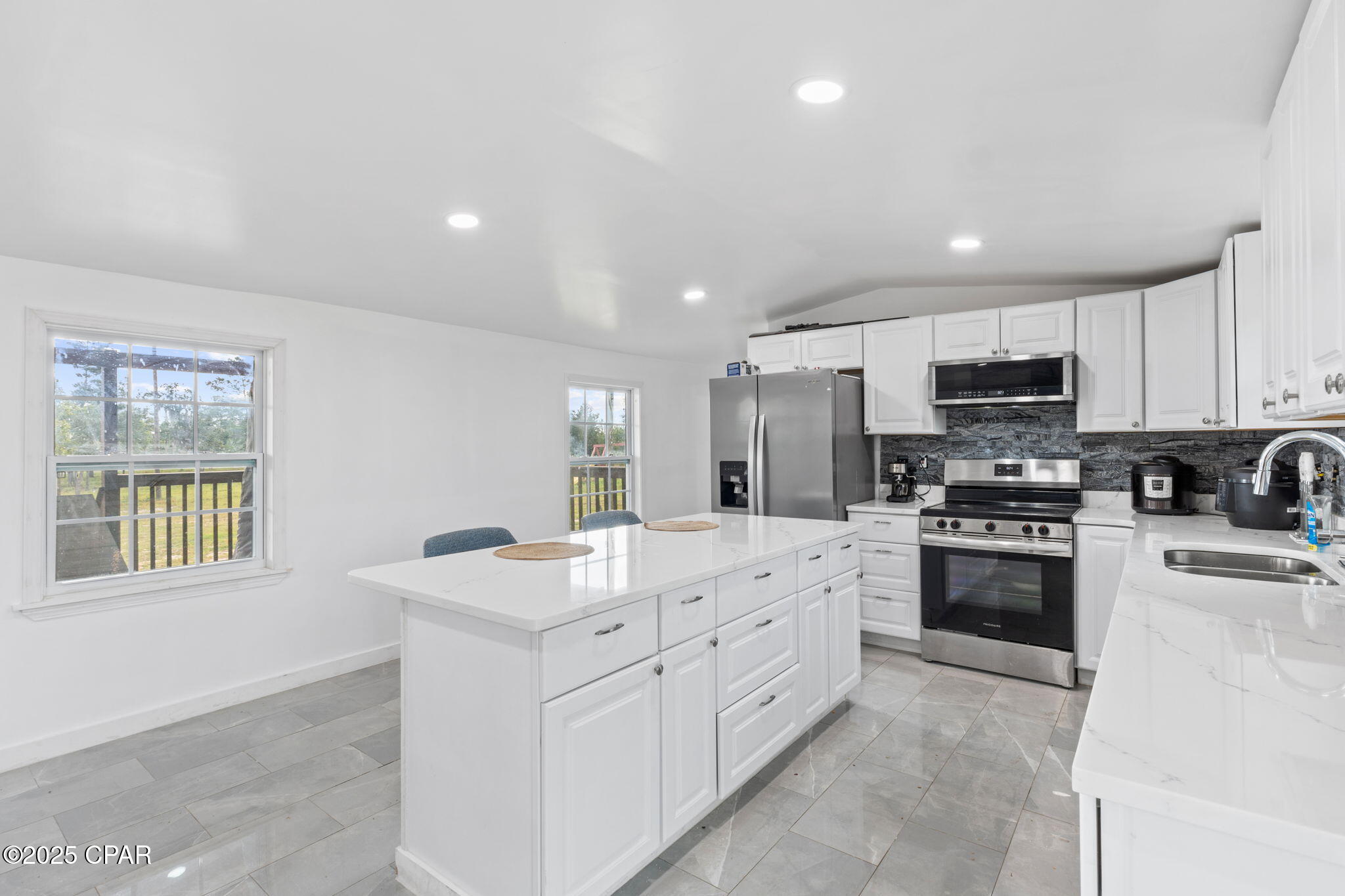 Gdj68gugcadrcfcgayyuiwni8iexpnpzwxvg4zs40ow