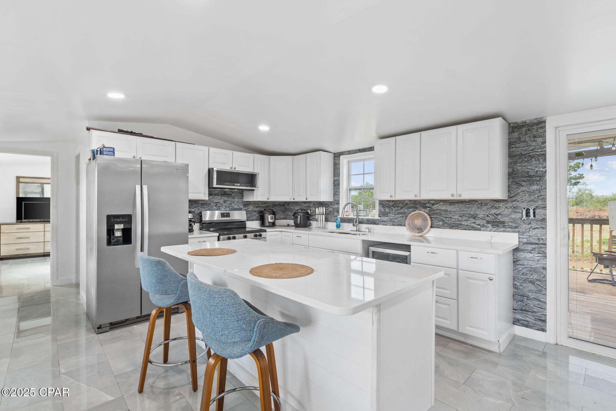 9hdfv8rxxxmrj6jq6cf7aa K3uuscjghctqtpylub1a