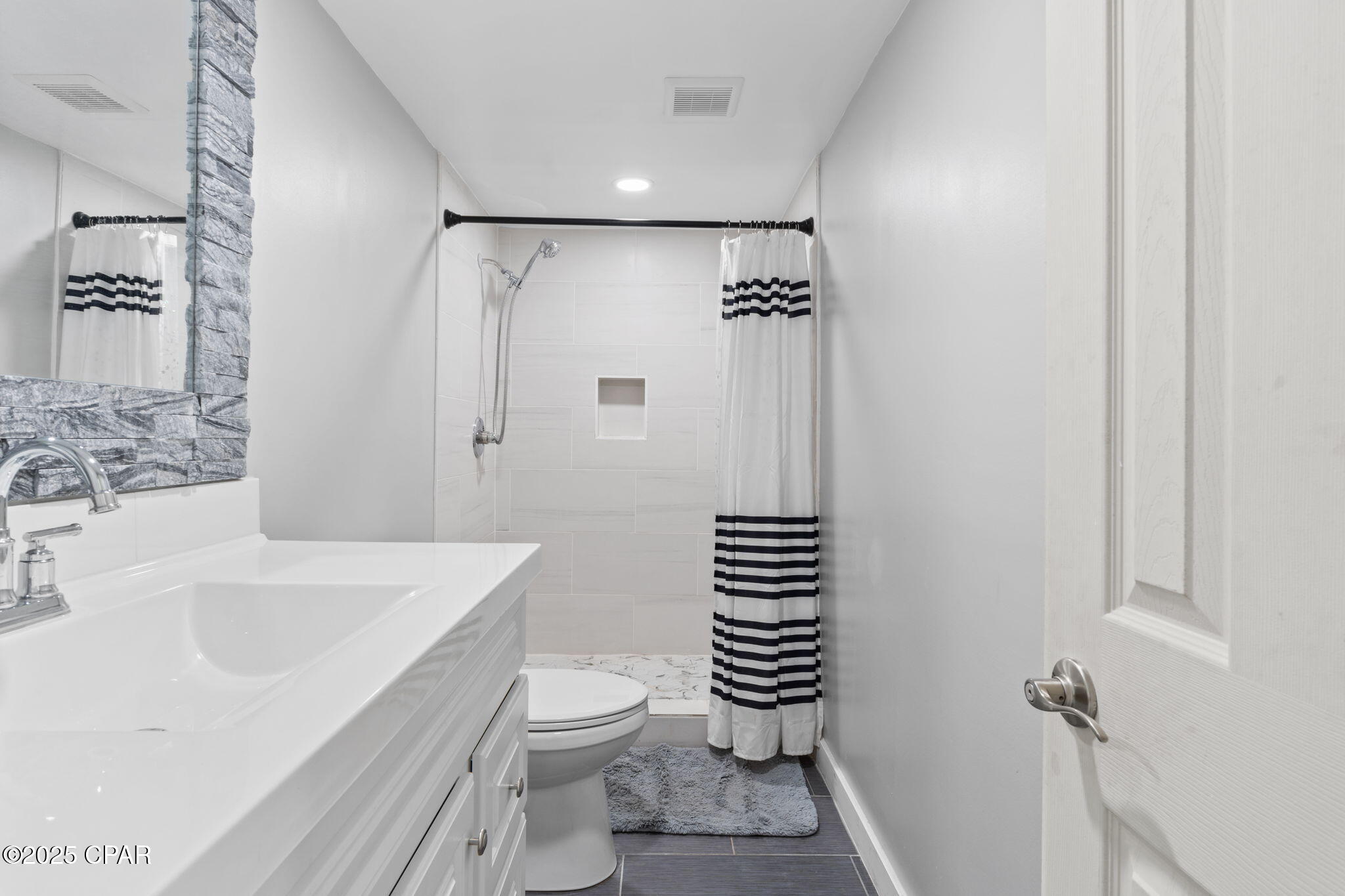 J9w_lp_cxvnz3gbxr4tepntilimetgozsfcd3qipcou