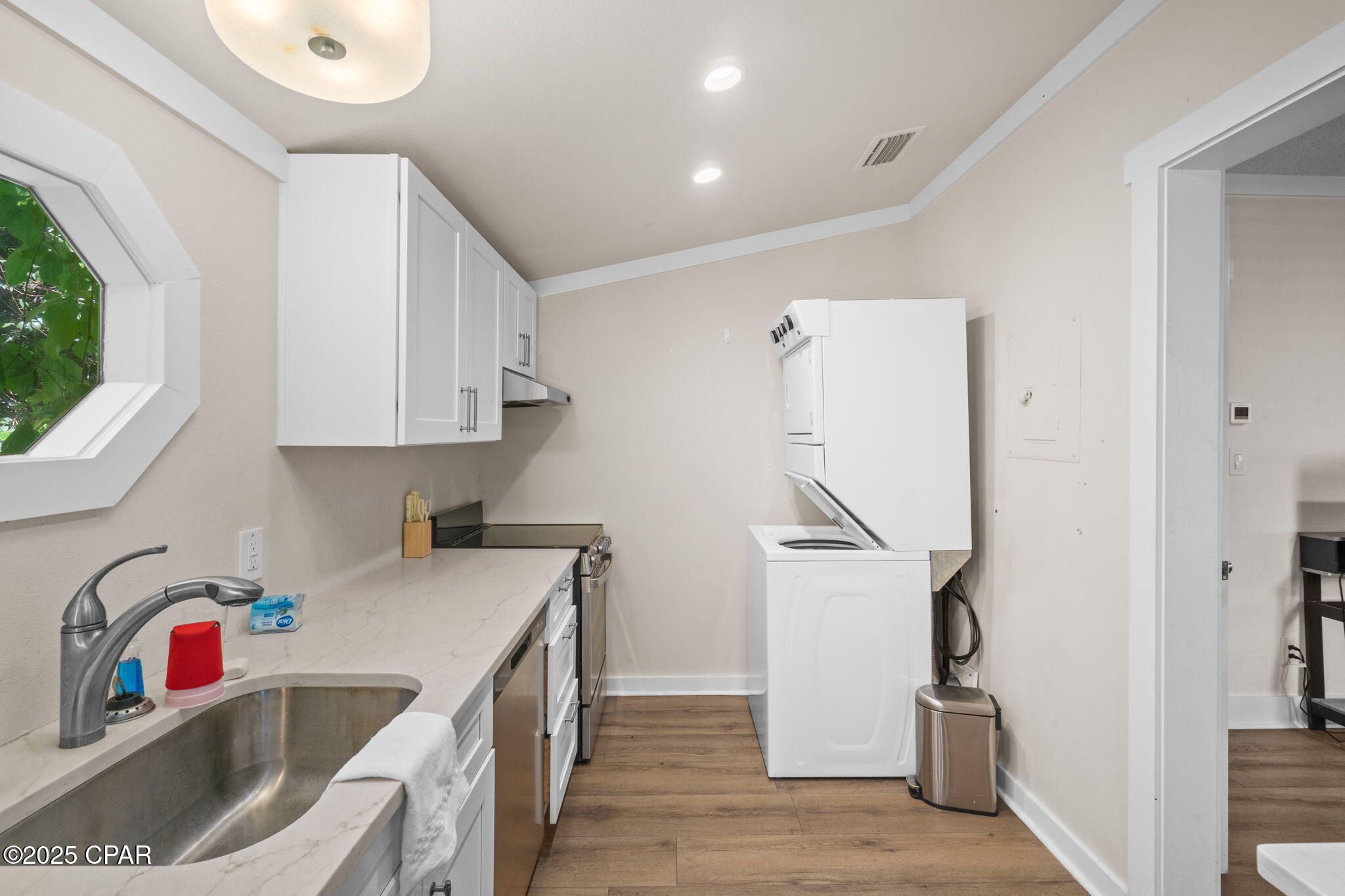 A7sgwv3sdtrburq32l4rkjdz2fbyutz9b2t2_mqirvc