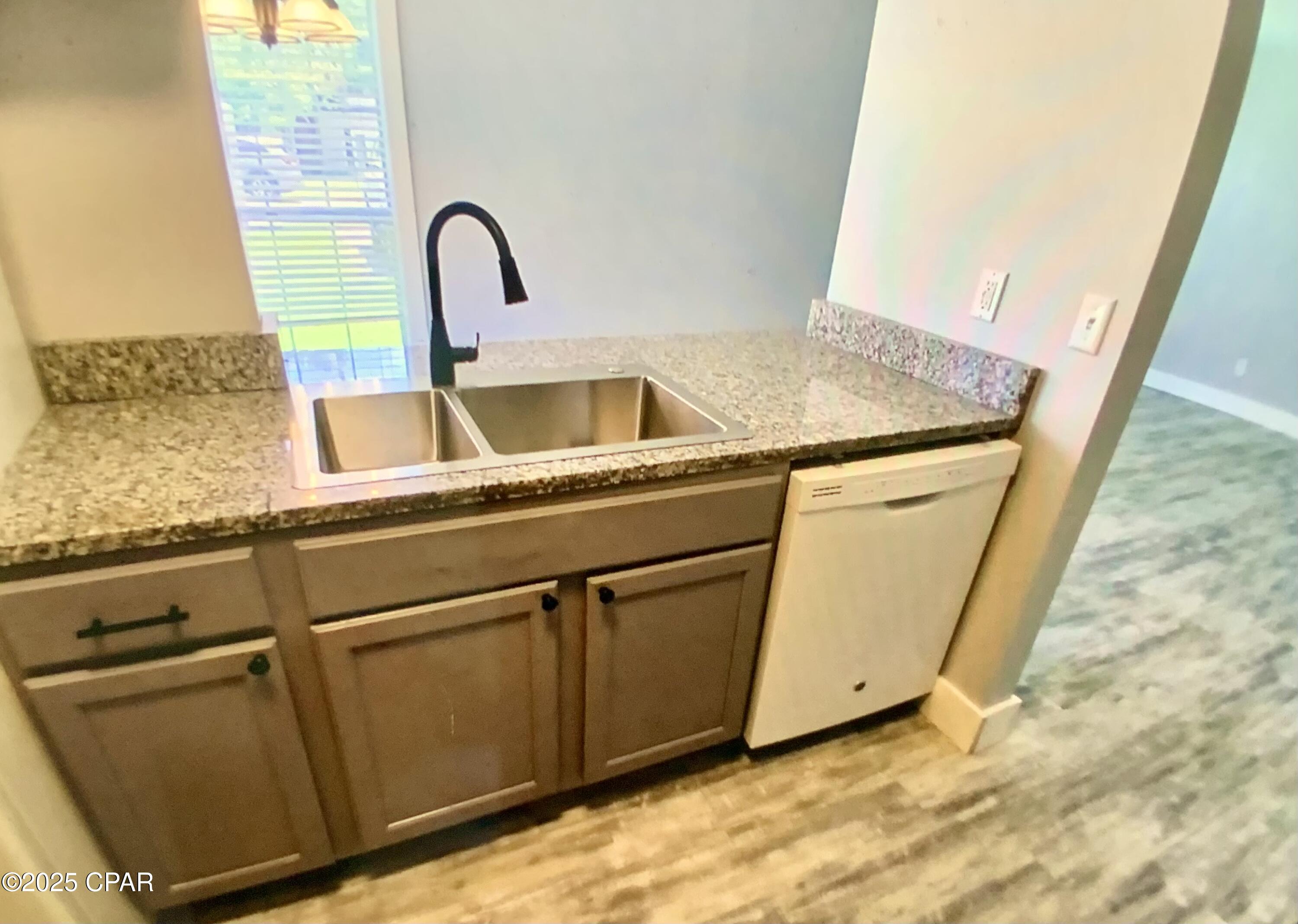 Okkb5desnyhqothdr 1wvjadoihno5b7vf Uy8yjsr0