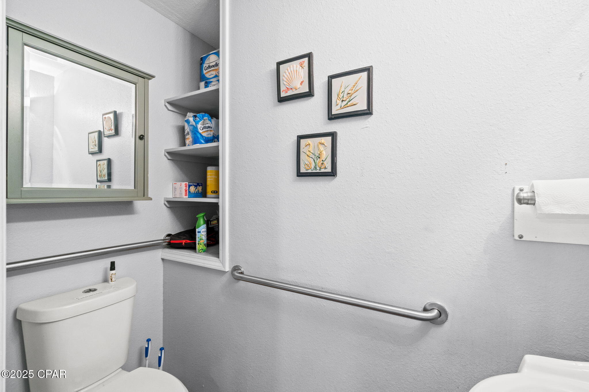 Ihriqalan_aicub1p20pzcxkmodt3rvxhha2r3ewkgg