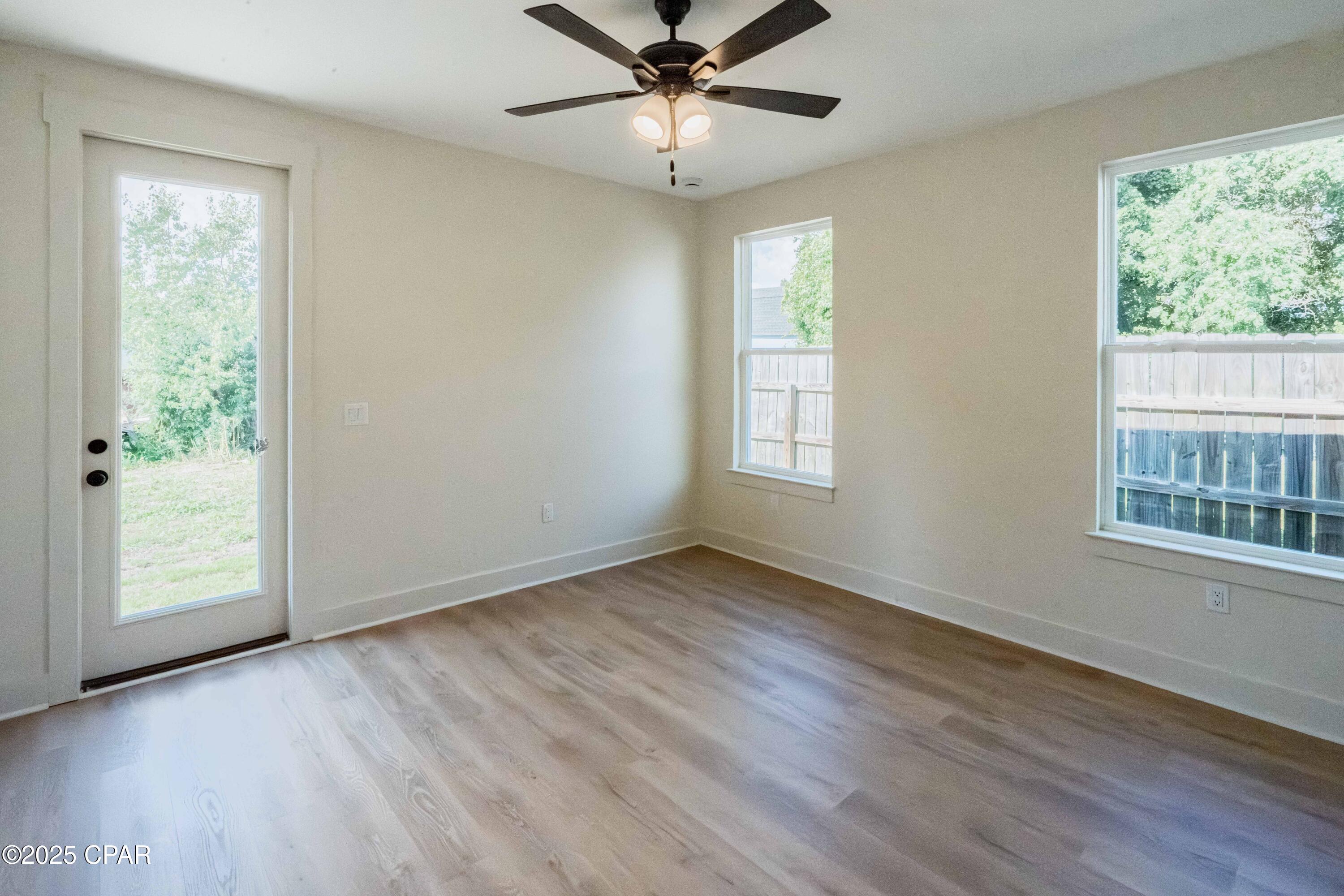 Image 15 For 8600 Houston Street