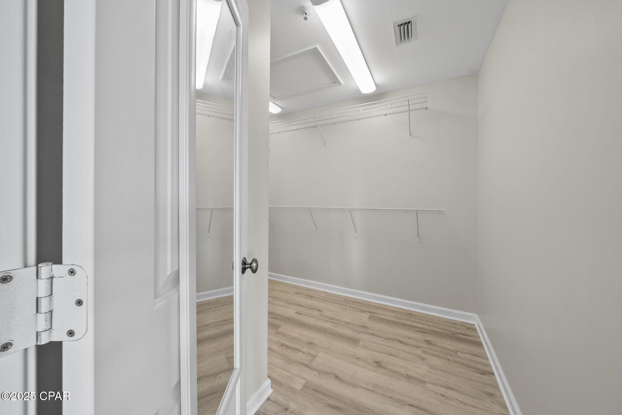 Tqqfiiar_ooxbhmh55ziqet3v8o6cw2hpr3ftjcgwja