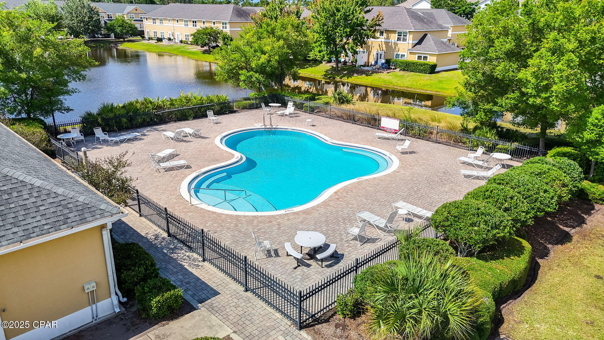 Lgojux_hgitnvgraztkk2itnalhdjvrwsihqomkw_08