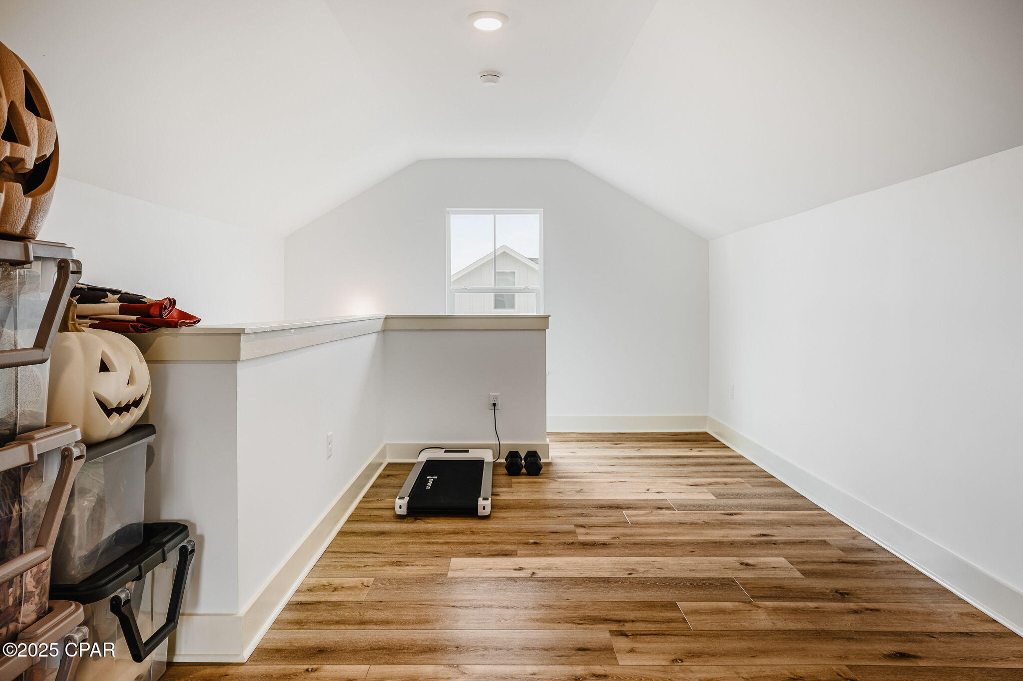 Cw9bdvn9vusoahiyerqkdgsq75dd Yccju_ld4tmfmo