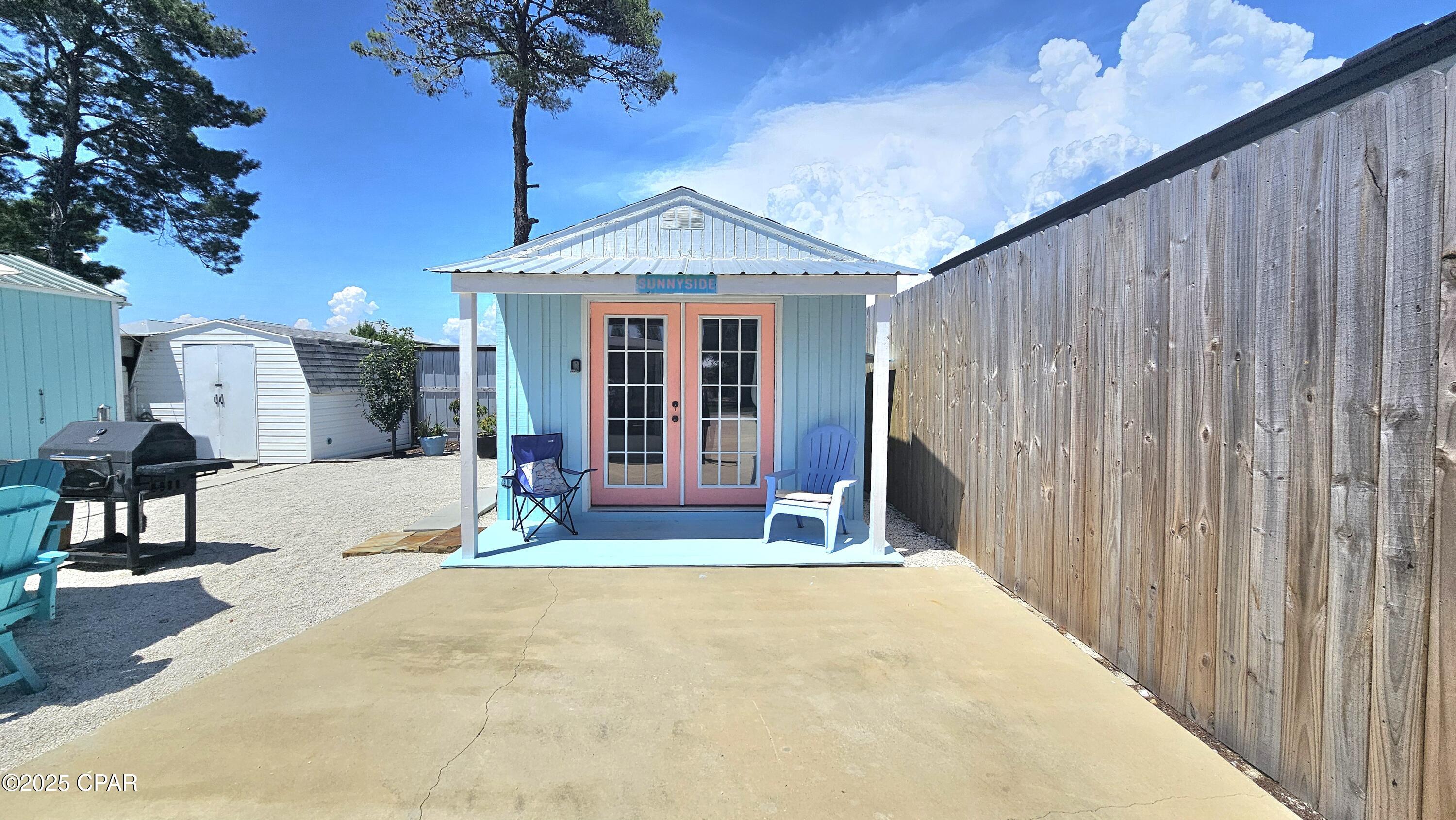 Lfkytoinggc_wkgvty9xn1t0q_ksjshebzolqrmfmnq