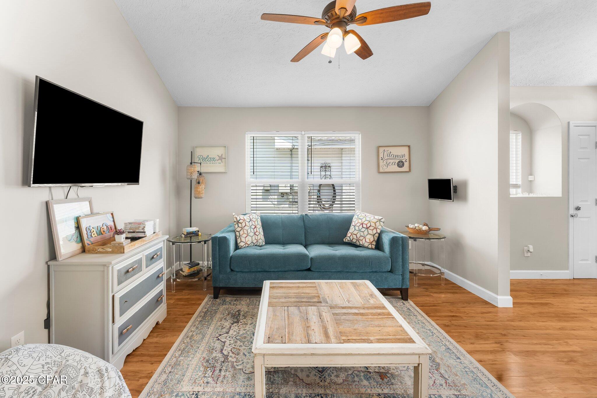 Jct_qrbqzkjbrwgeajyaiknn_ffyq4qomxlkiwus4o0