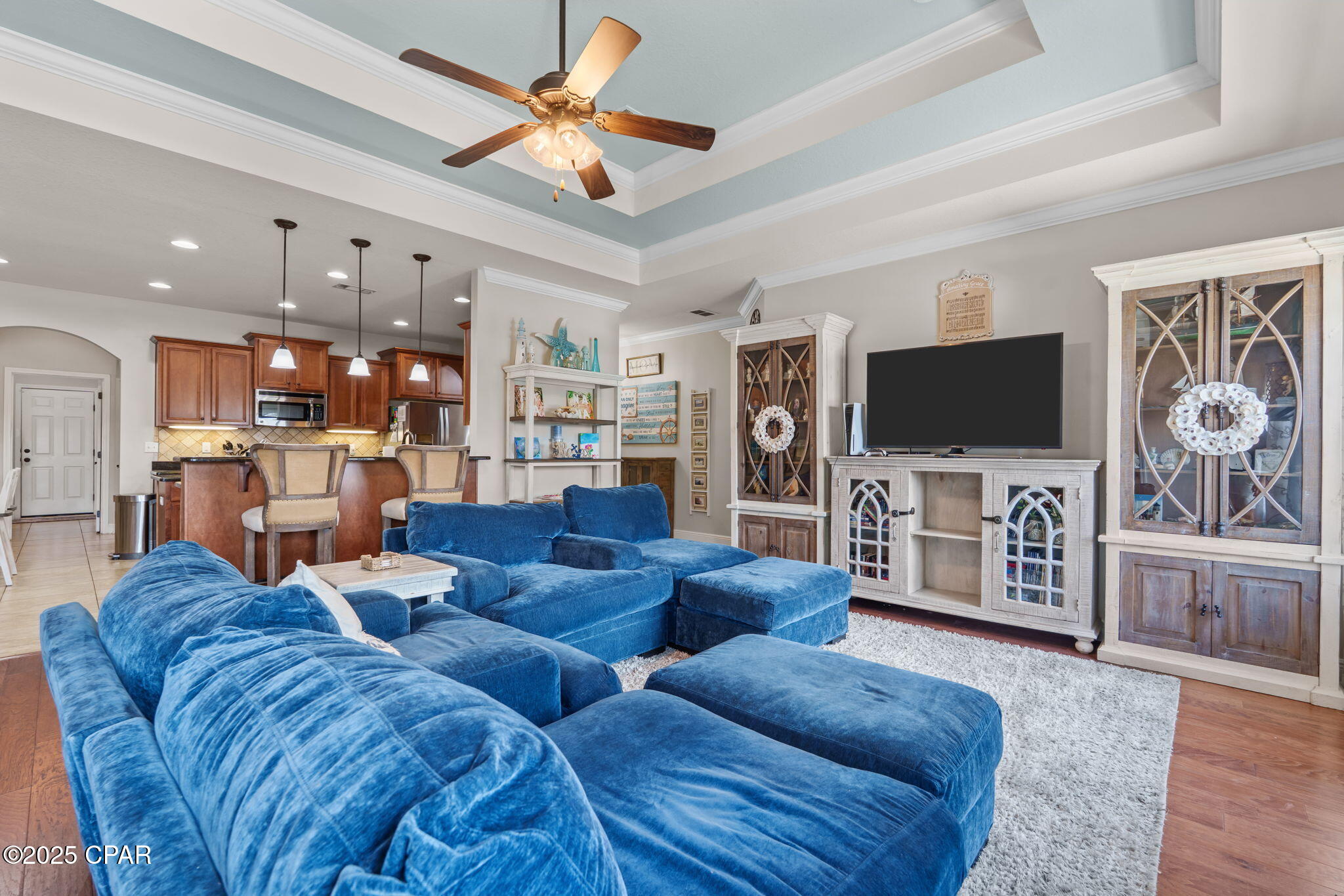 Listing photo id 18 for 111 Lake Merial Boulevard