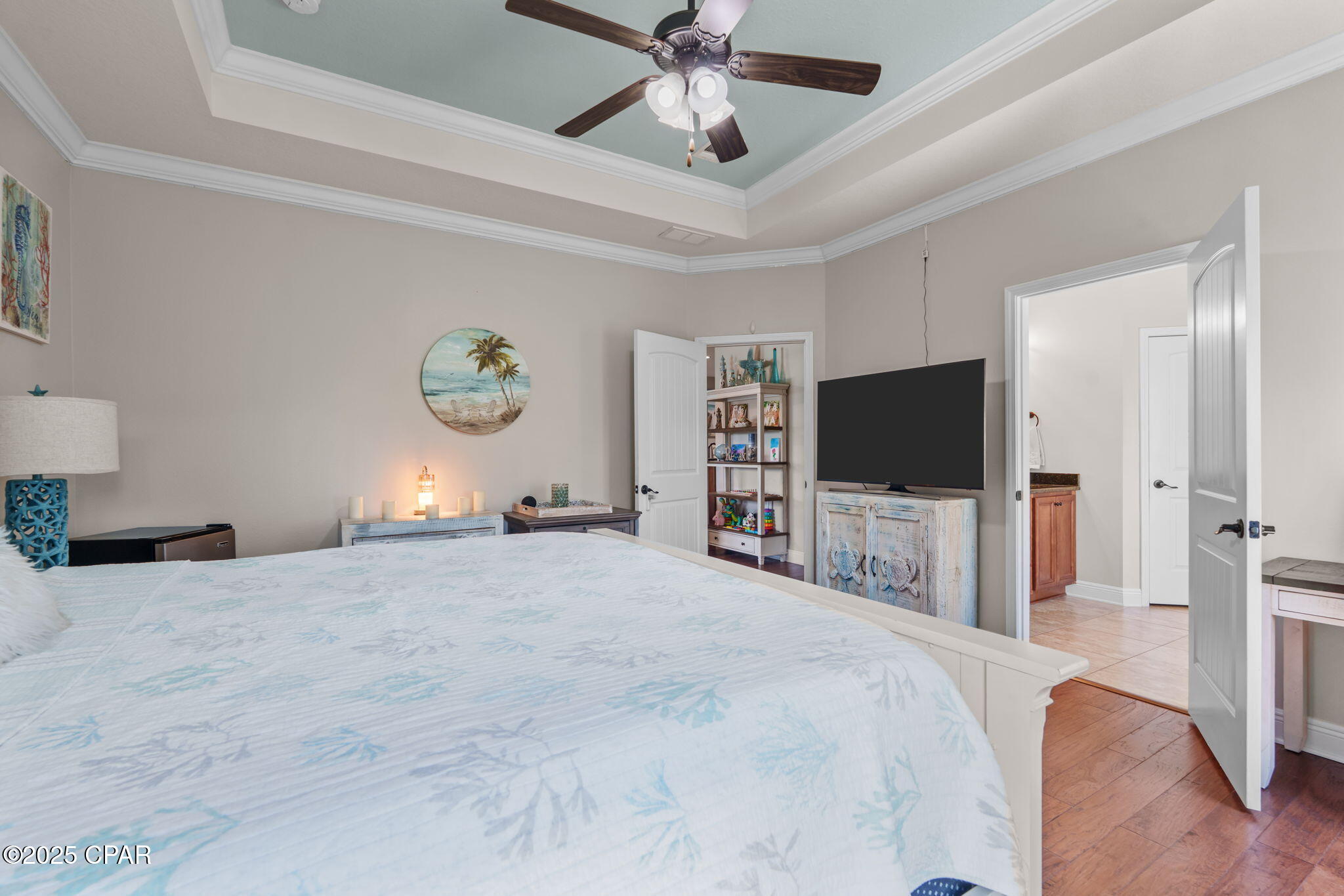 Listing photo id 23 for 111 Lake Merial Boulevard