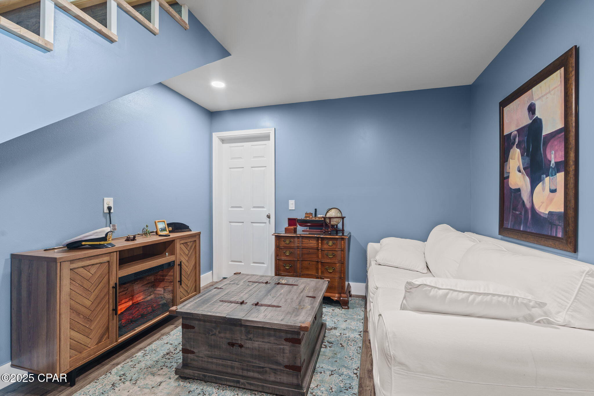 Listing photo id 52 for 111 Lake Merial Boulevard