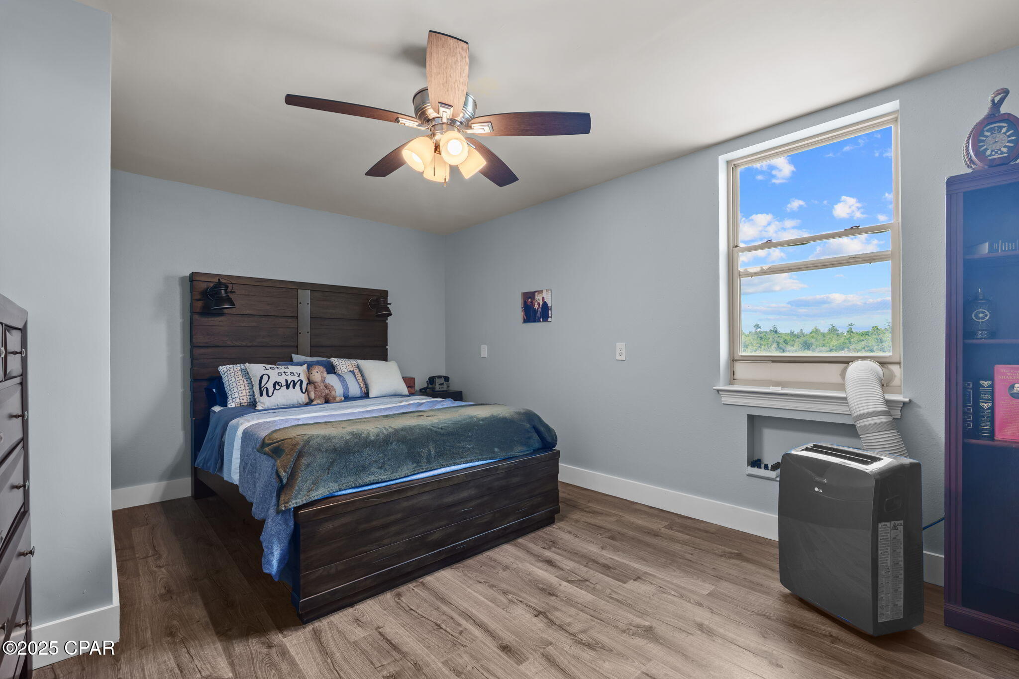 Listing photo id 54 for 111 Lake Merial Boulevard