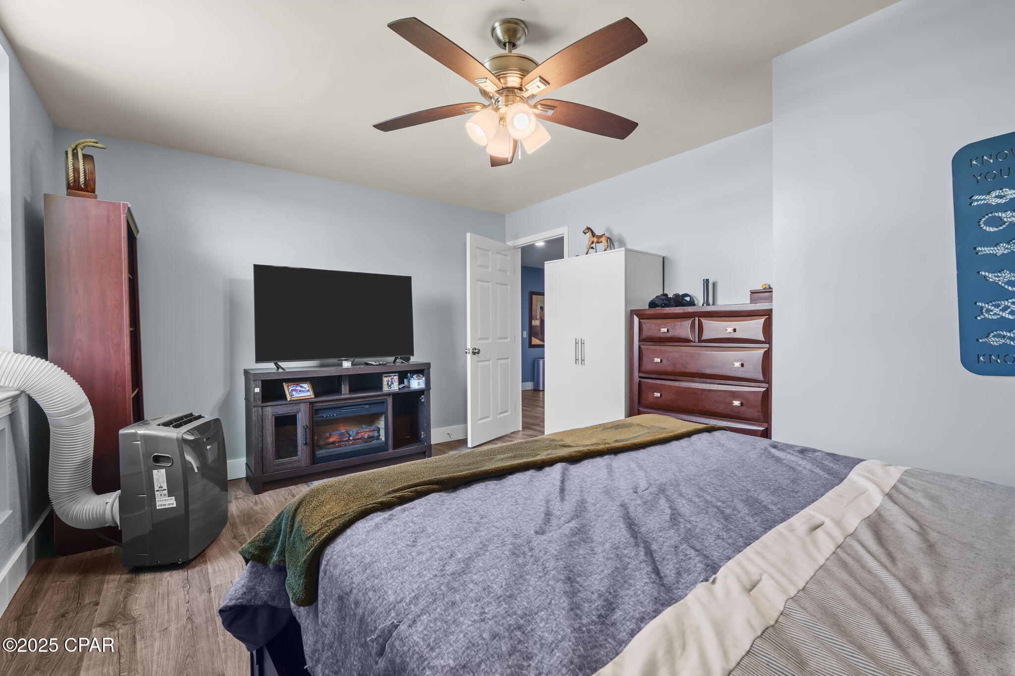 Listing photo id 55 for 111 Lake Merial Boulevard